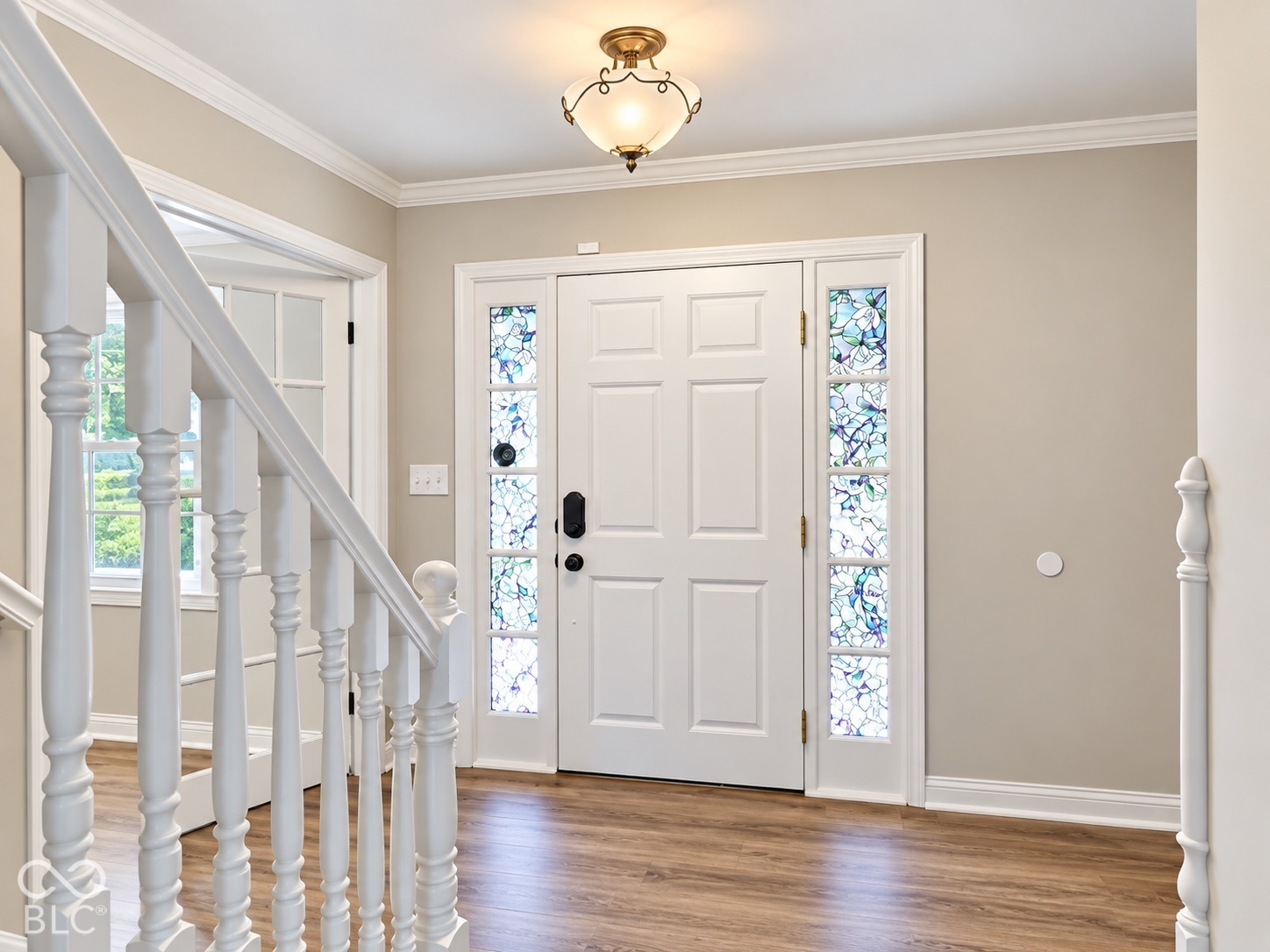 7053 Grosvenor Place, Indianapolis, IN, 46220 photo 4 of 41