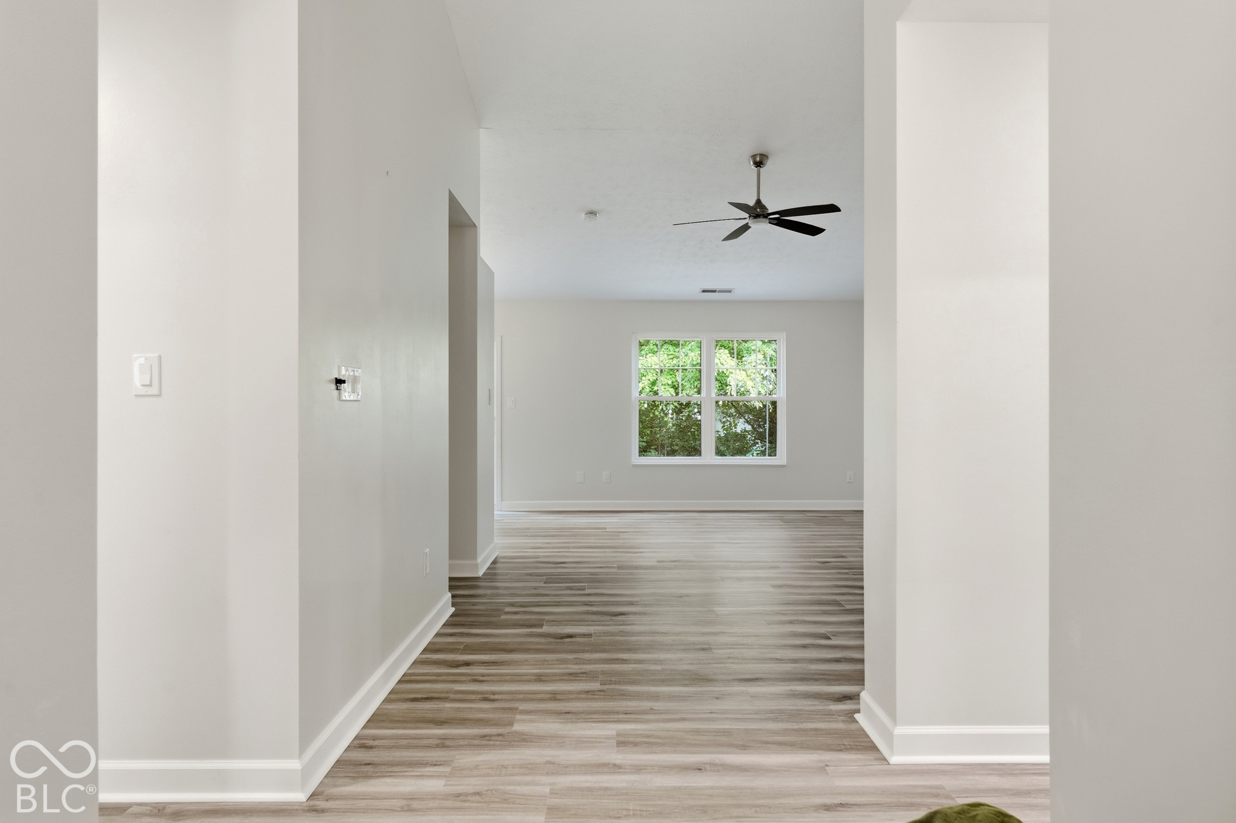 13315 Eastwood Lane, Fishers, IN, 46038 photo 4 of 20