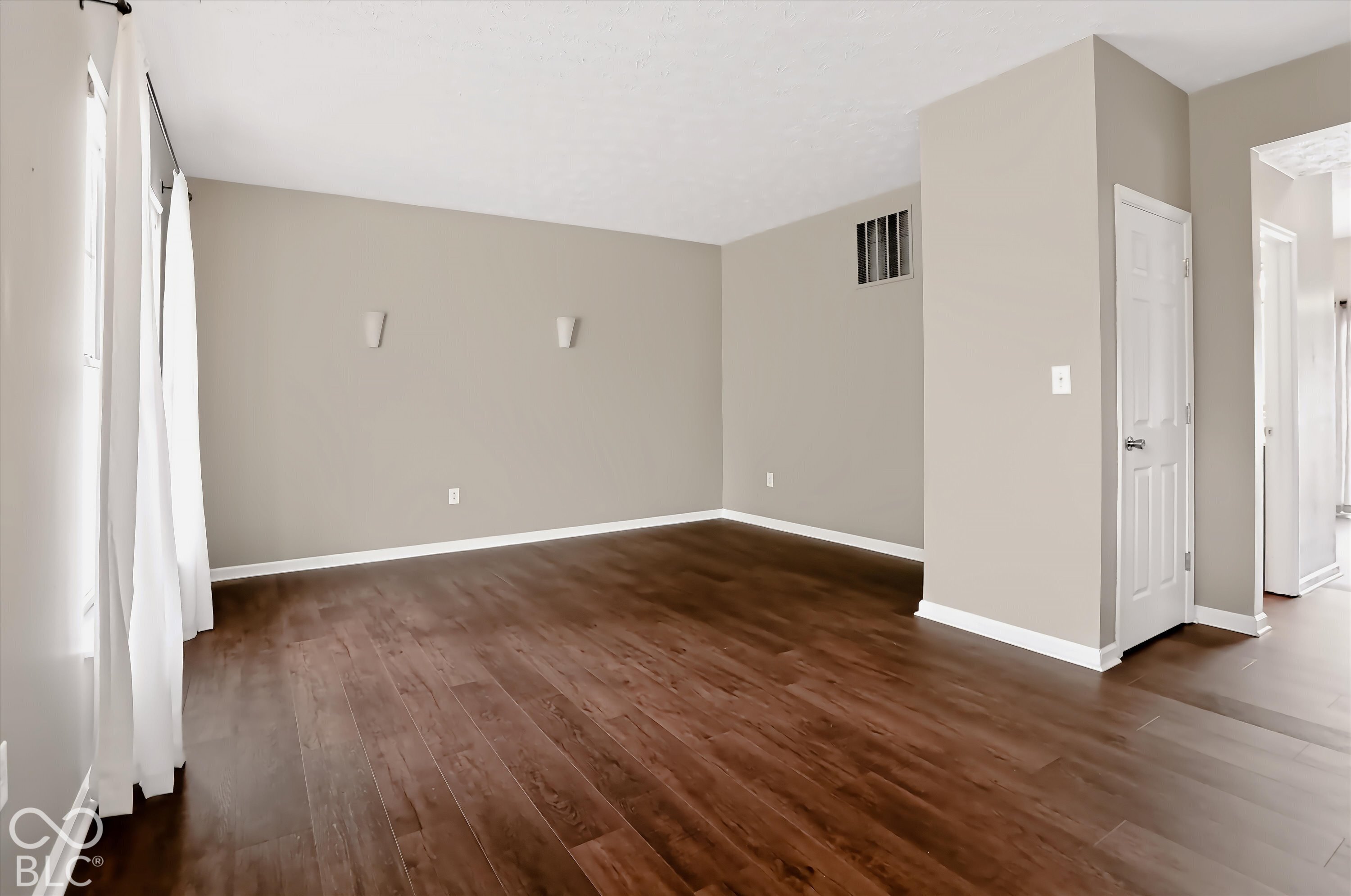 16450 Clarks Hill Way, Westfield, IN, 46074 photo 4 of 39