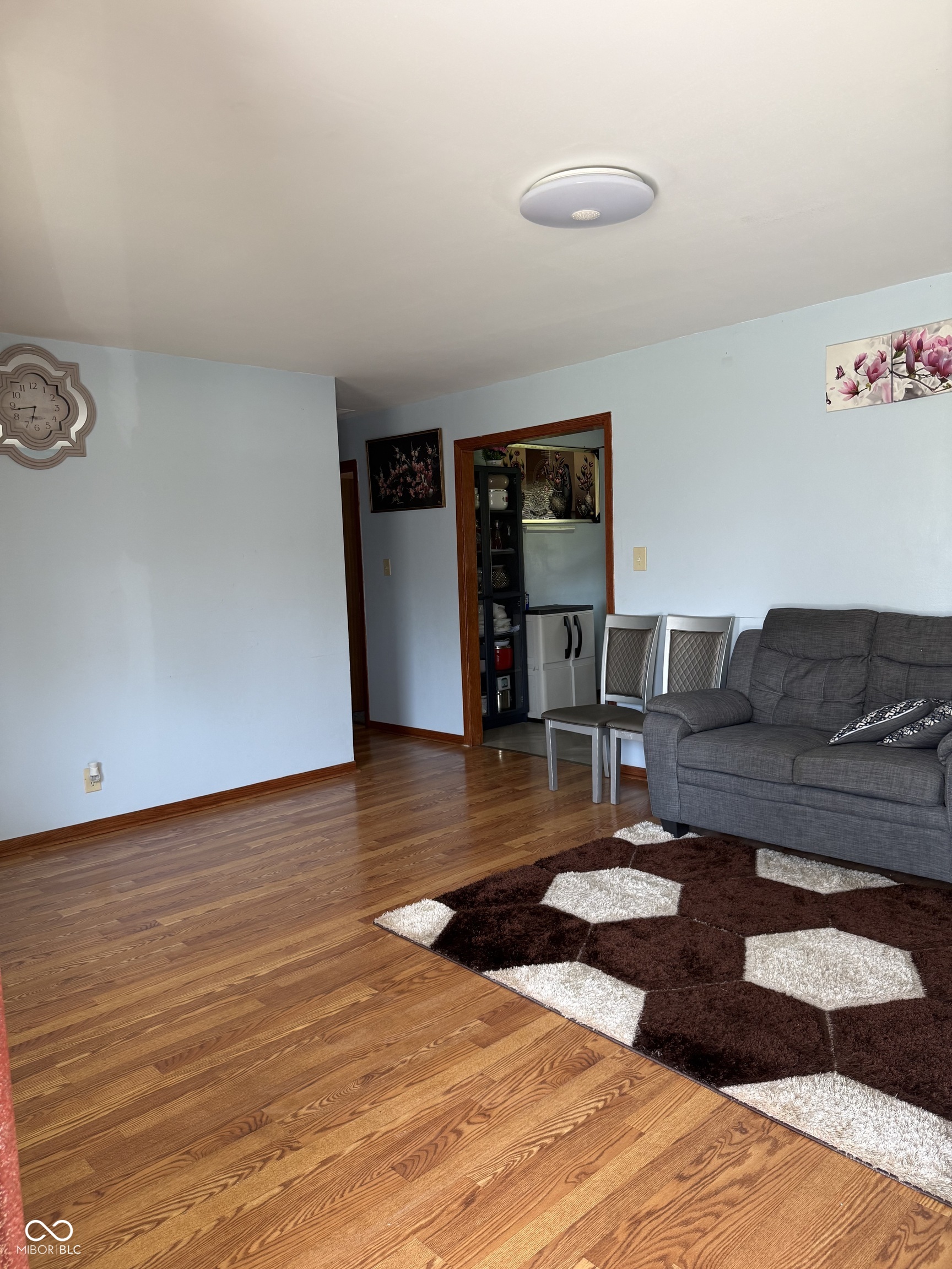 7109 Chandler Drive, Indianapolis, IN, 46217 photo 4 of 12