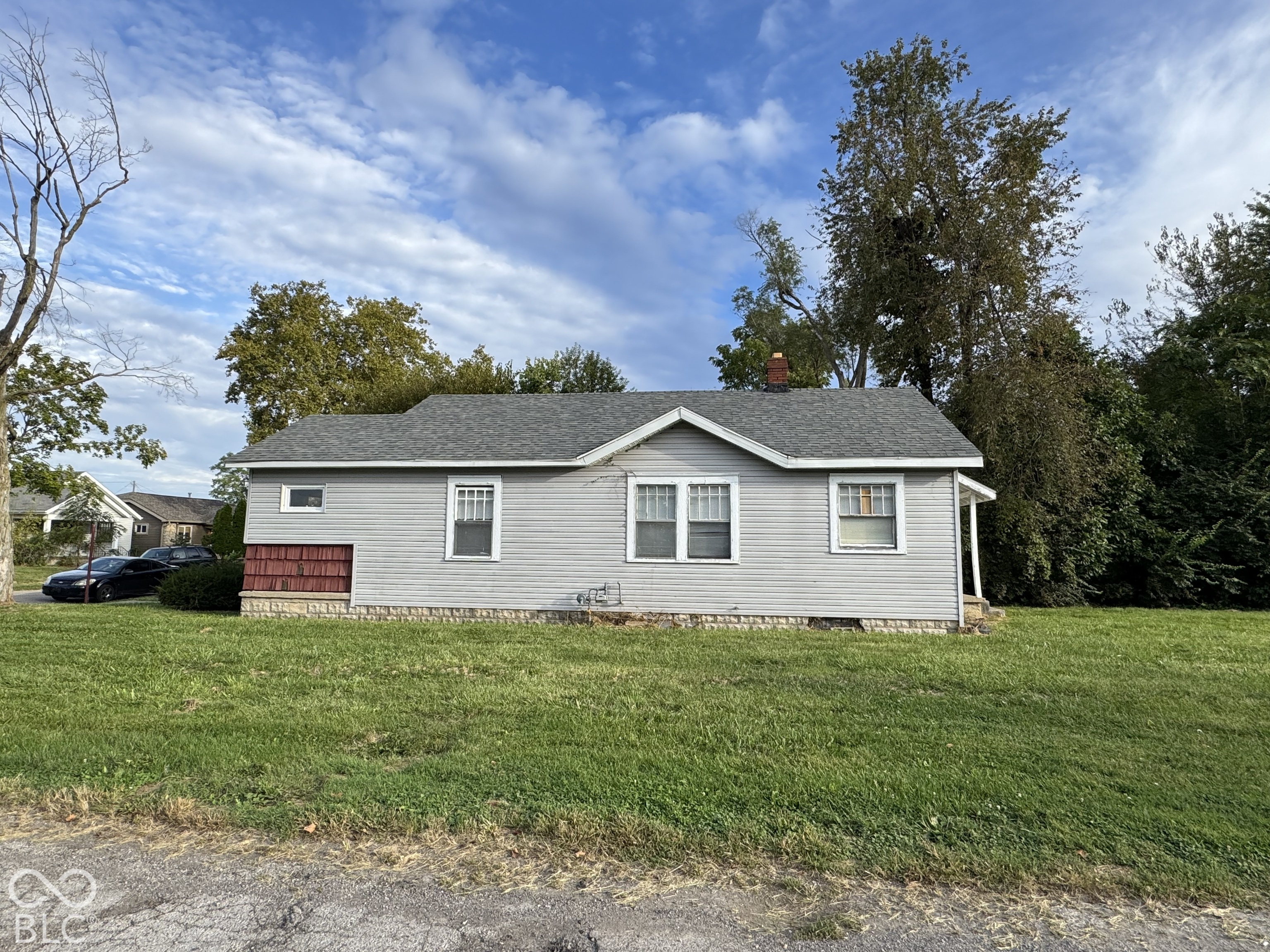 1226 S Beacon, Muncie, IN, 47302 photo 4 of 5