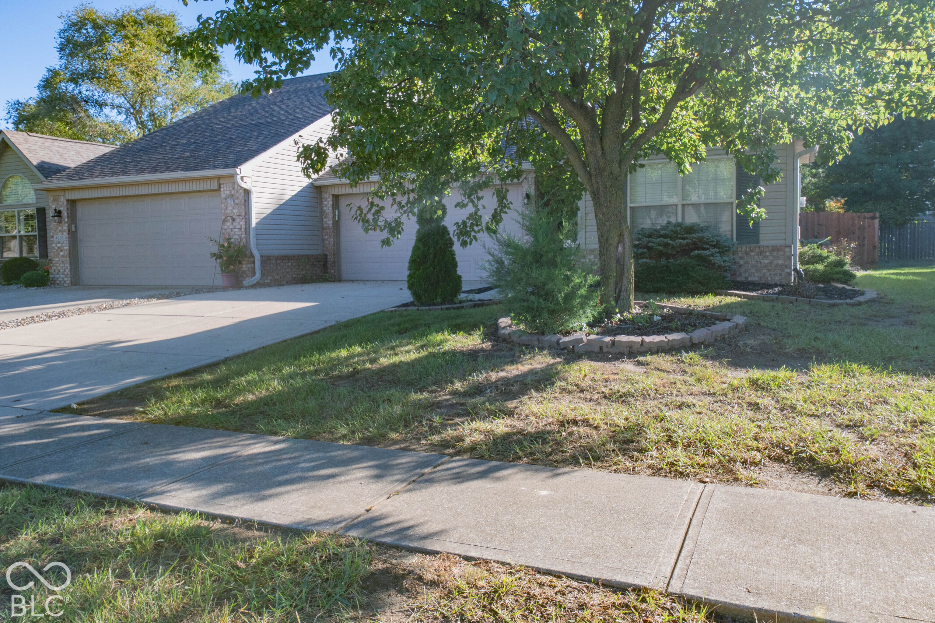 4607 Marshall Drive, Indianapolis, IN, 46237 photo 4 of 30