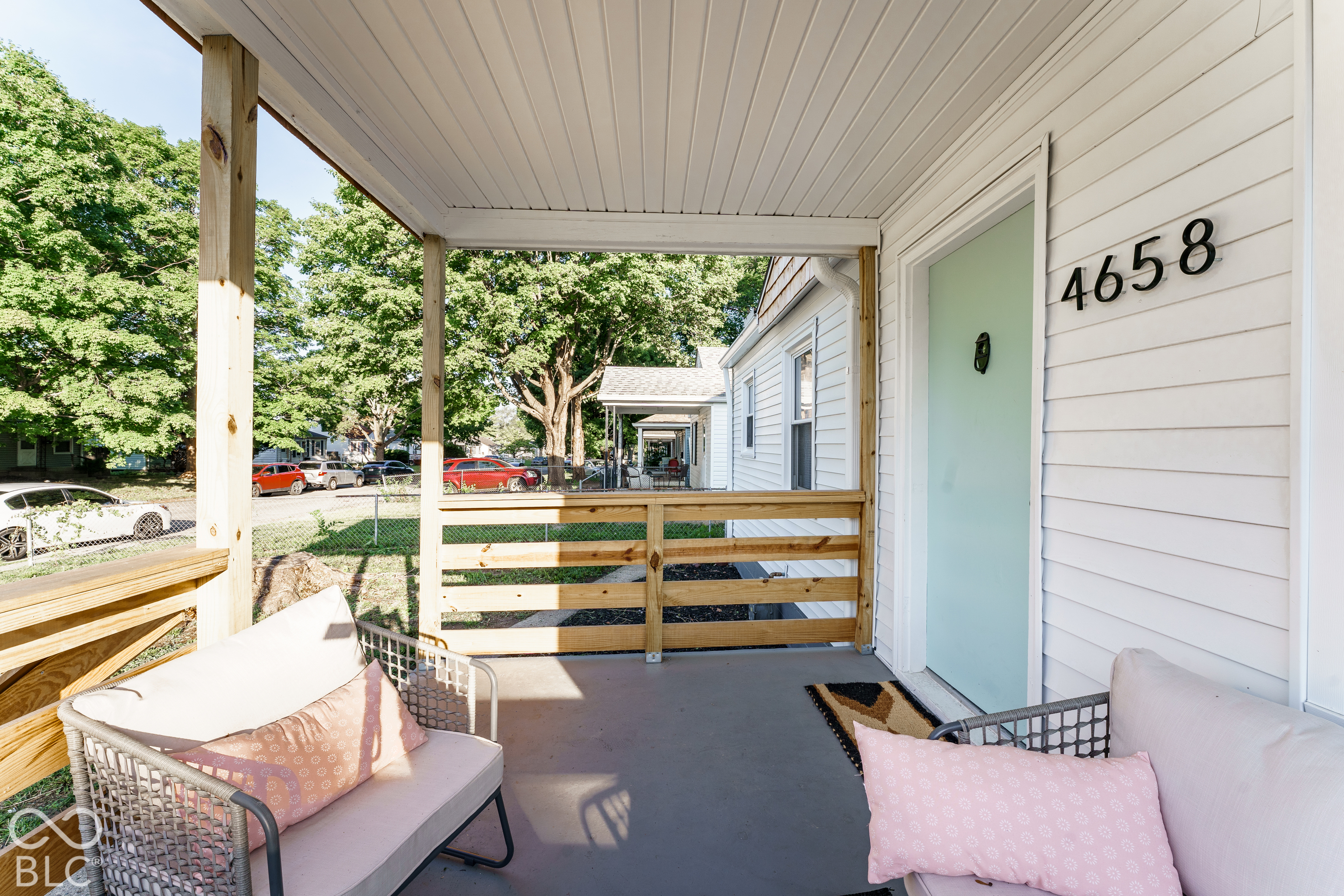 4658 Farrington, Indianapolis, IN, 46201 photo 4 of 24