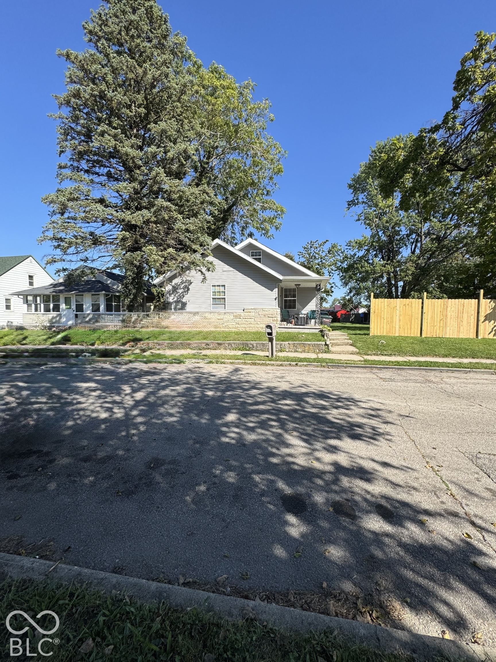 908 S Blaine Avenue, Muncie, IN, 47302 photo 4 of 4
