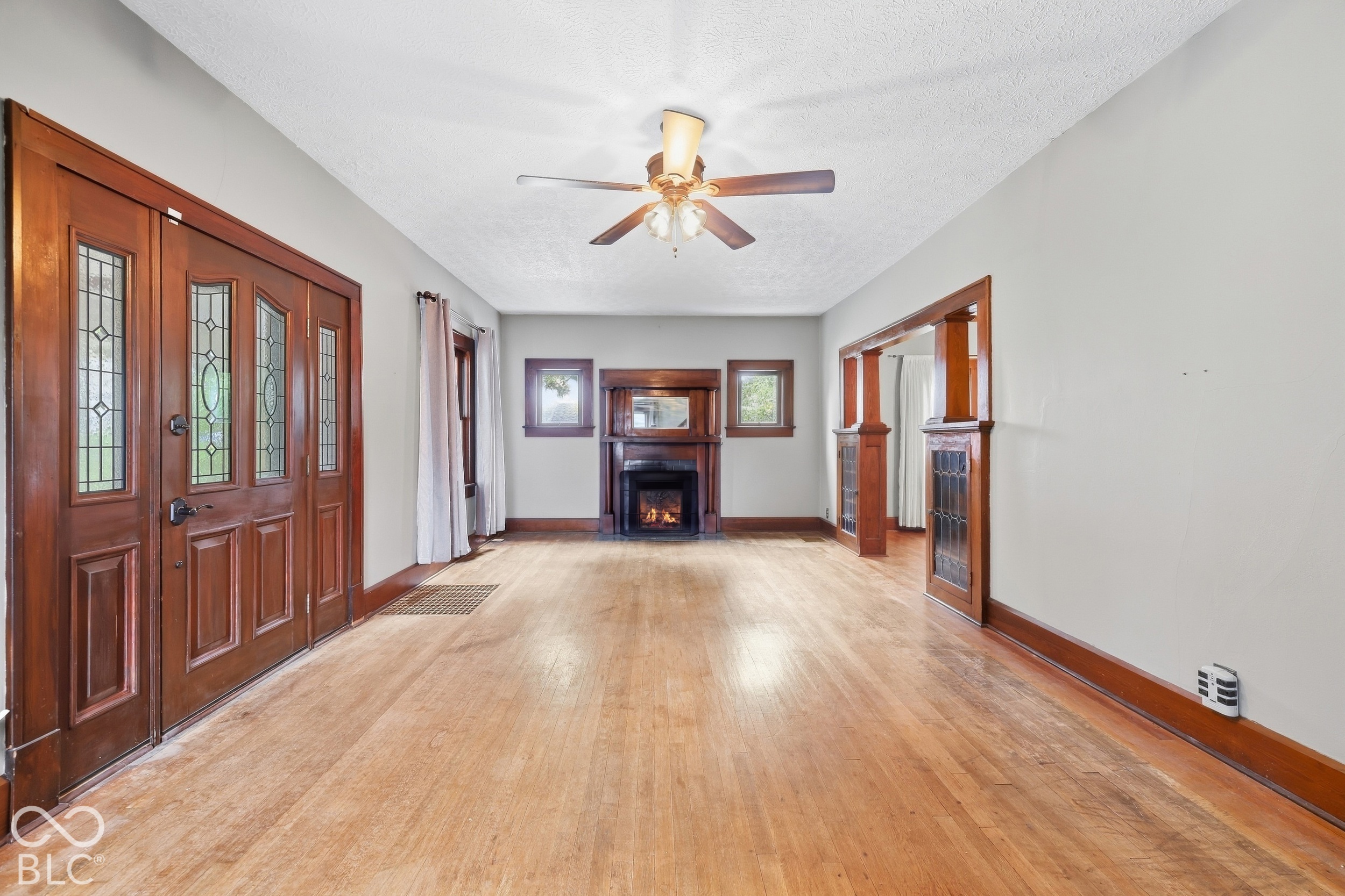 6415 Oaklandon Road, Indianapolis, IN, 46236 photo 4 of 28
