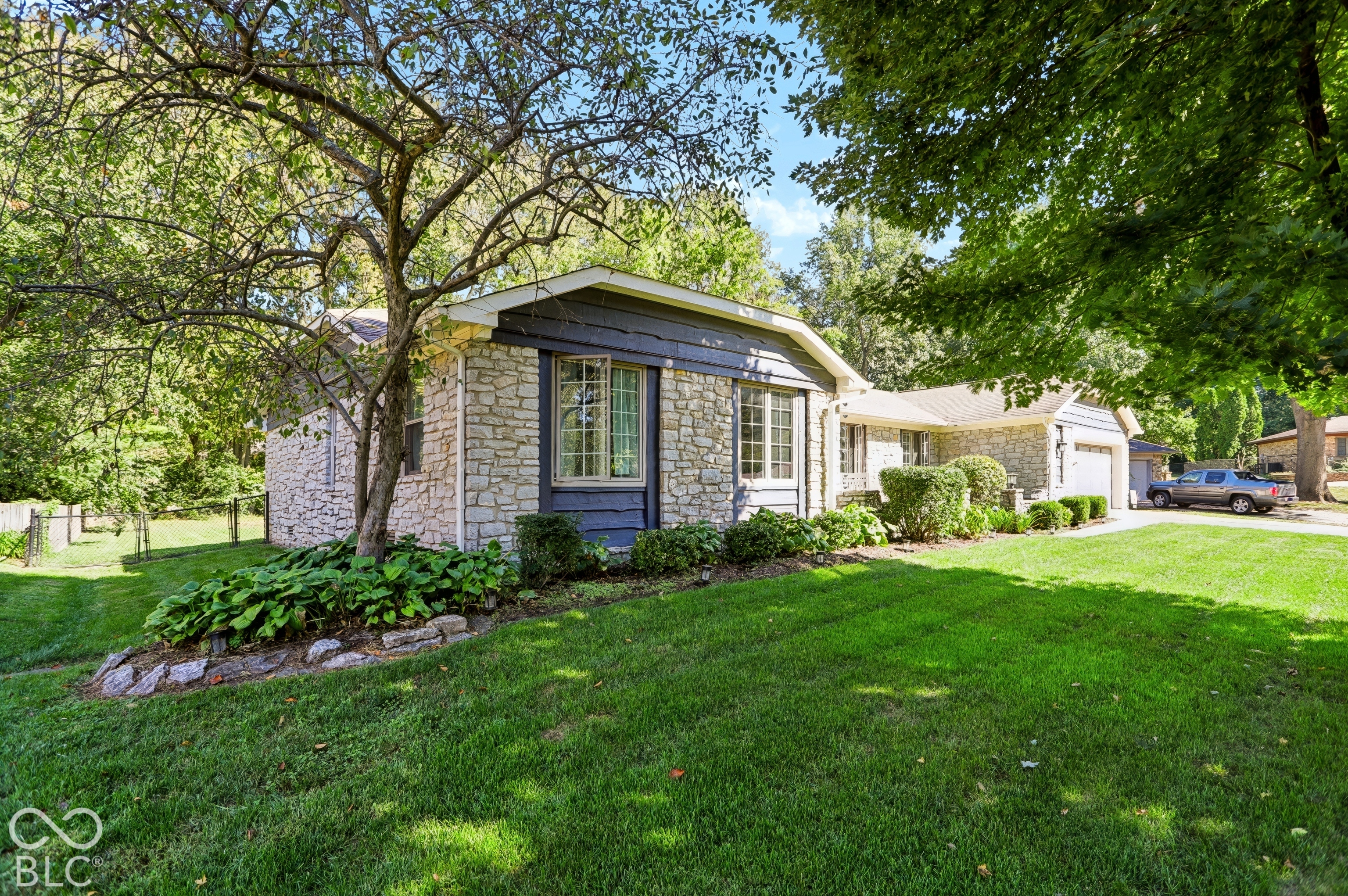 1750 Sandhill Road, Indianapolis, IN, 46217 photo 4 of 66