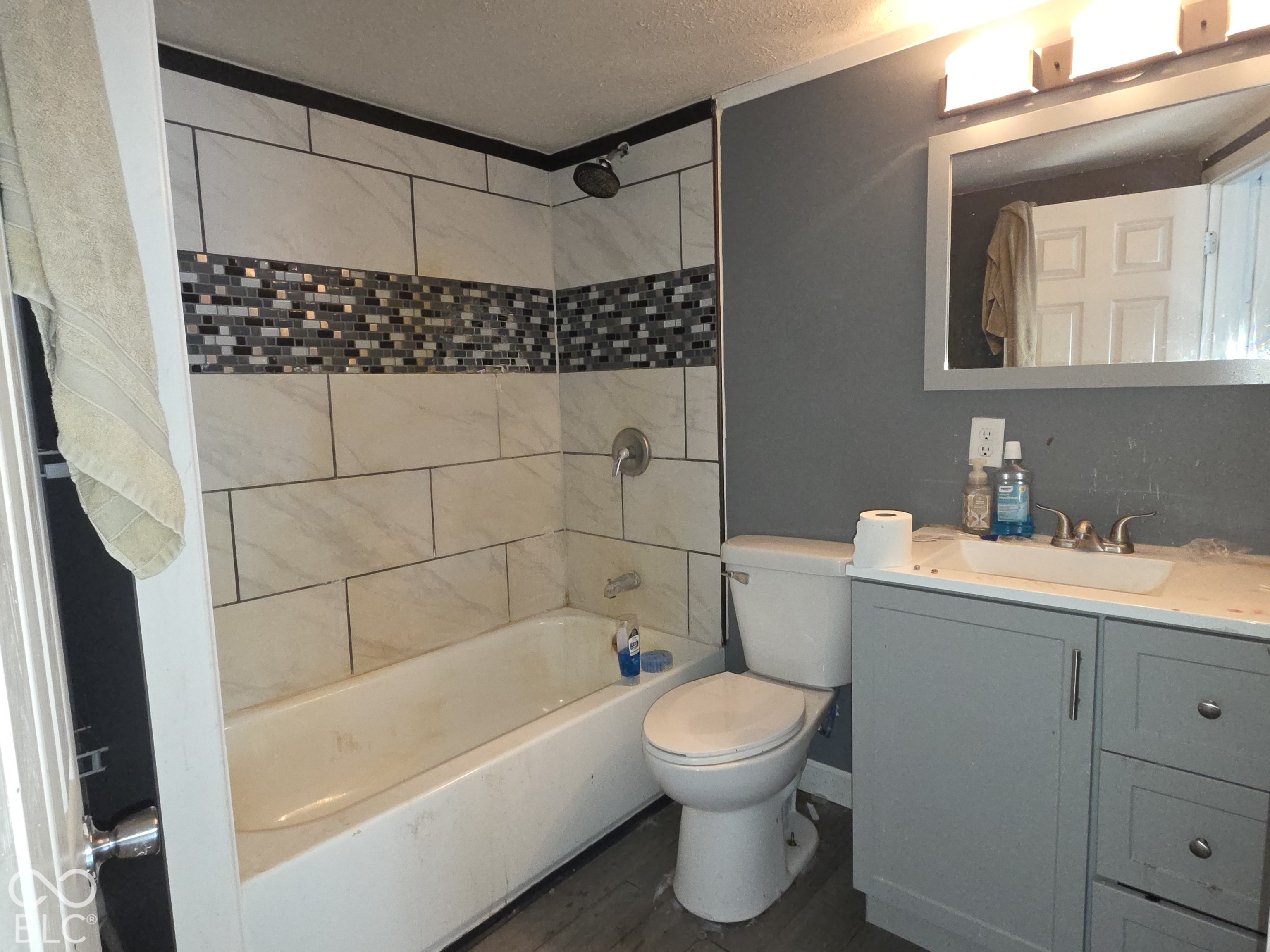 1036 Hendricks Avenue, Shelbyville, IN, 46176 photo 4 of 16