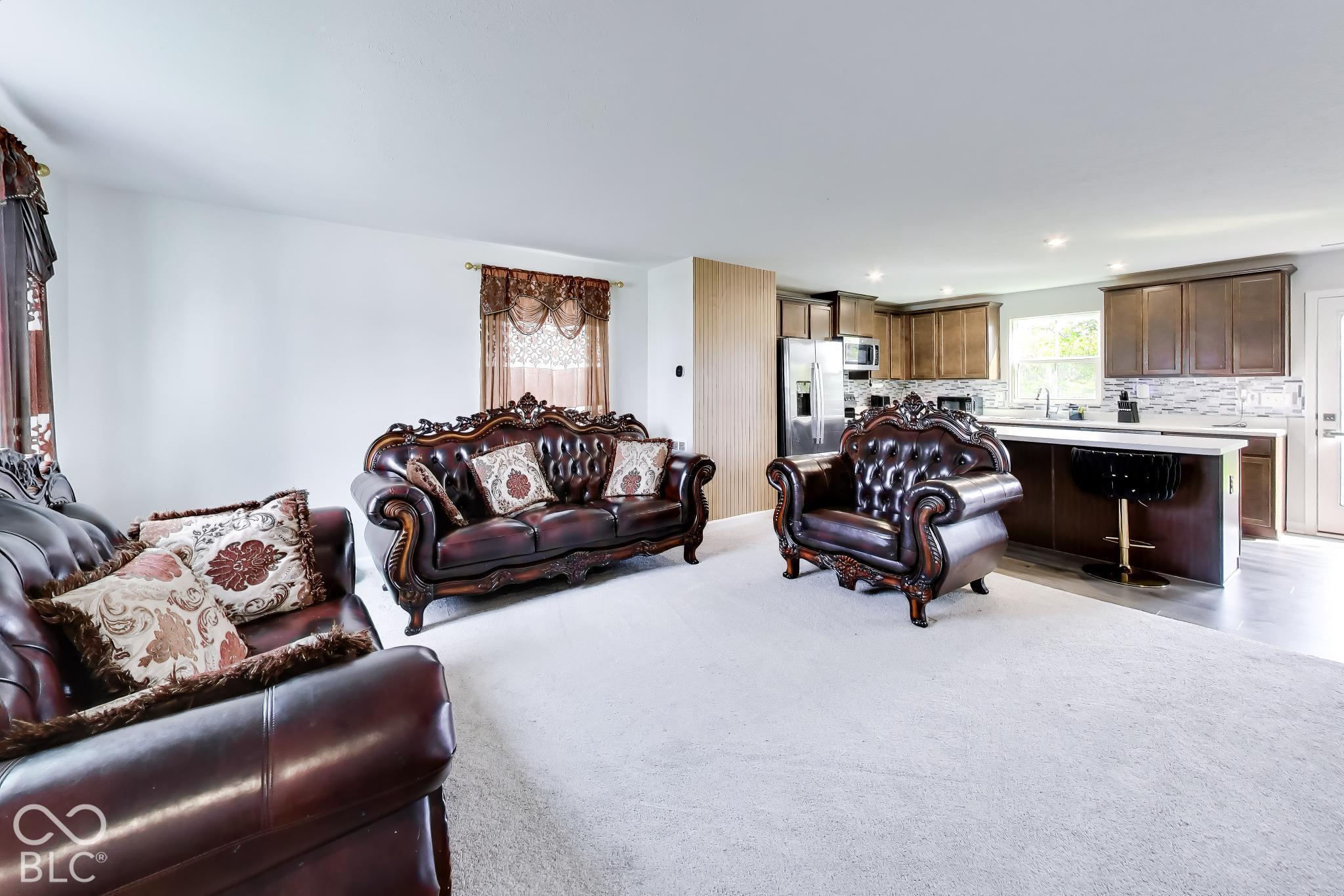 2289 Holiday Creek Drive, Whitestown, IN, 46075 photo 4 of 26
