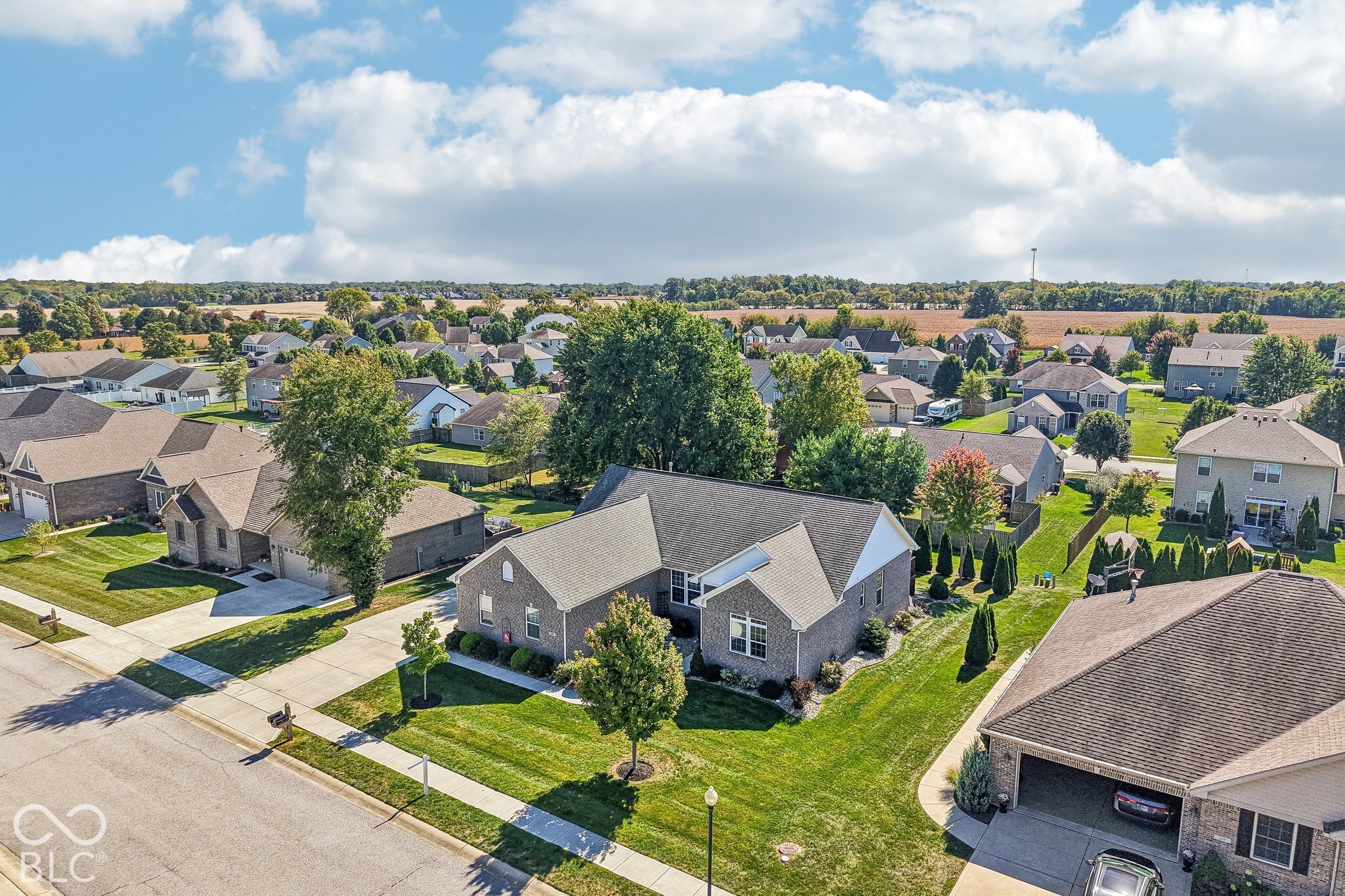 287 S Woodridge Drive, Pittsboro, IN, 46167 photo 4 of 51