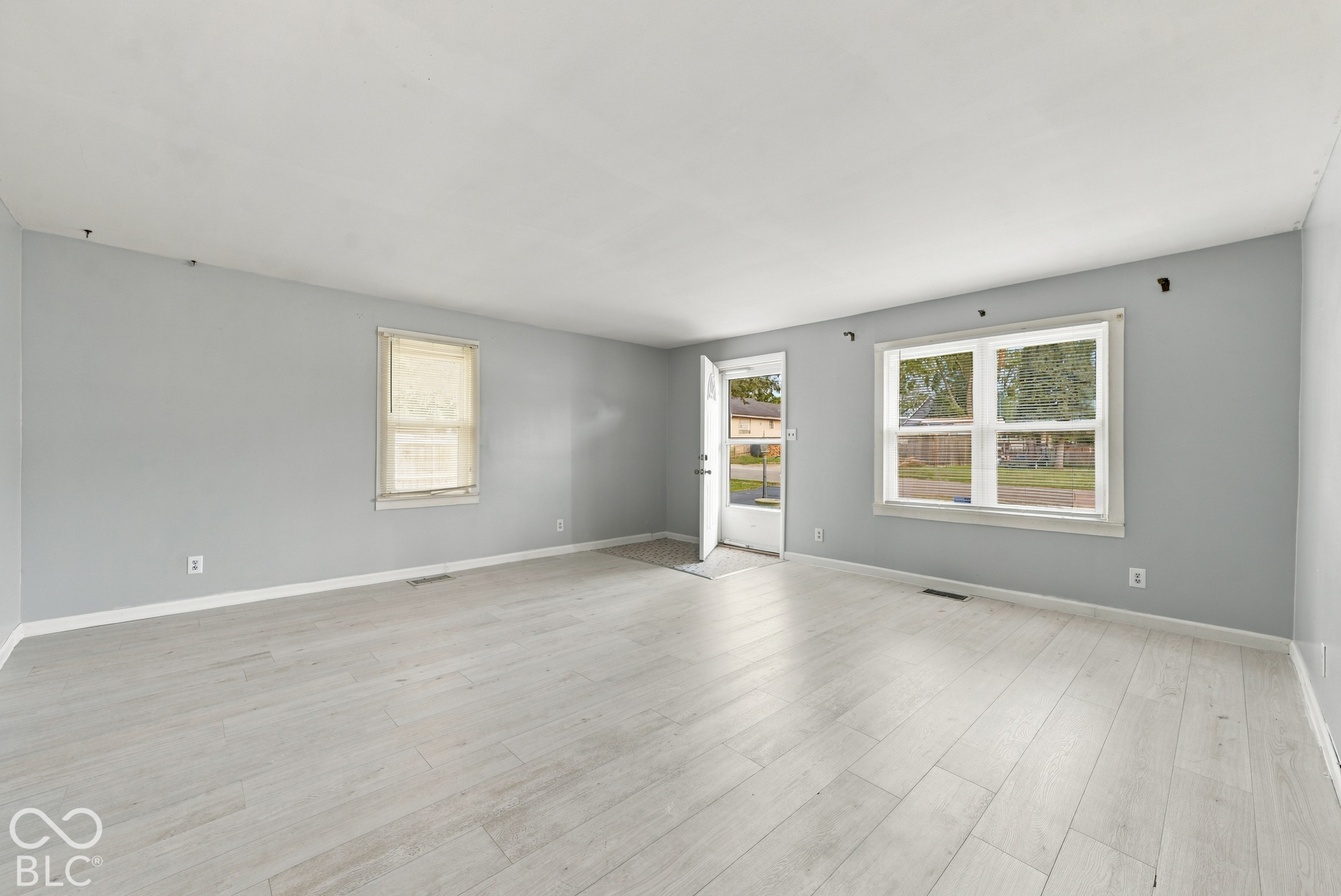 2401 W 11th Street, Muncie, IN, 47302 photo 4 of 25