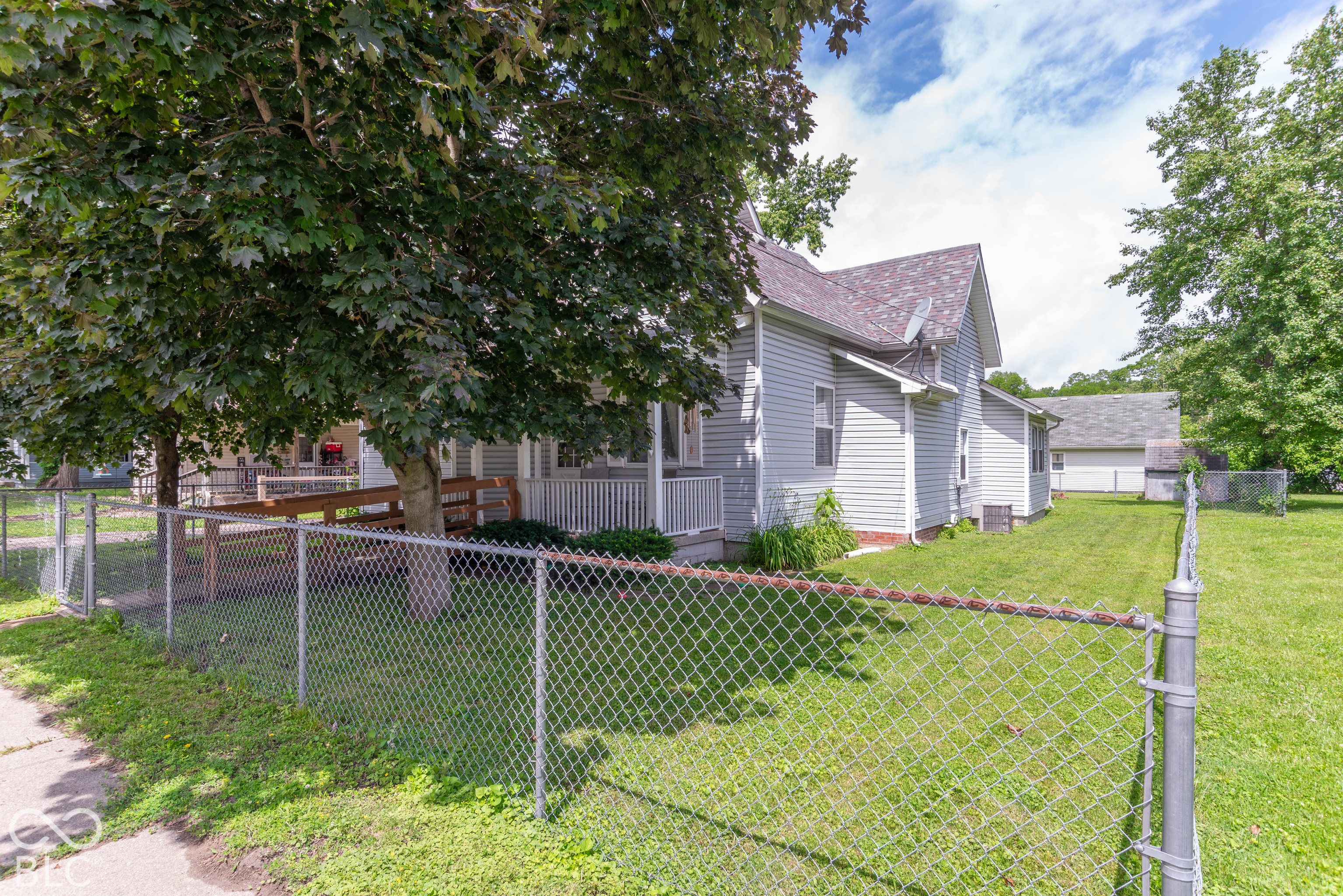 624 W Washington Street, Shelbyville, IN, 46176 photo 4 of 25