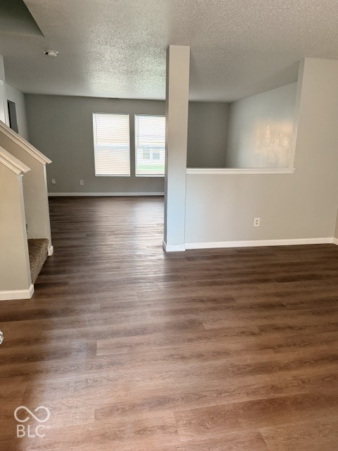 5525 Floating Leaf Drive, Indianapolis, IN, 46237 photo 4 of 14