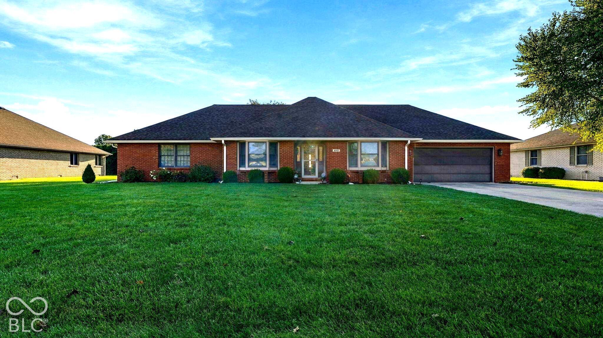 842 Deerfield Road, Anderson, IN, 46012 photo 4 of 45