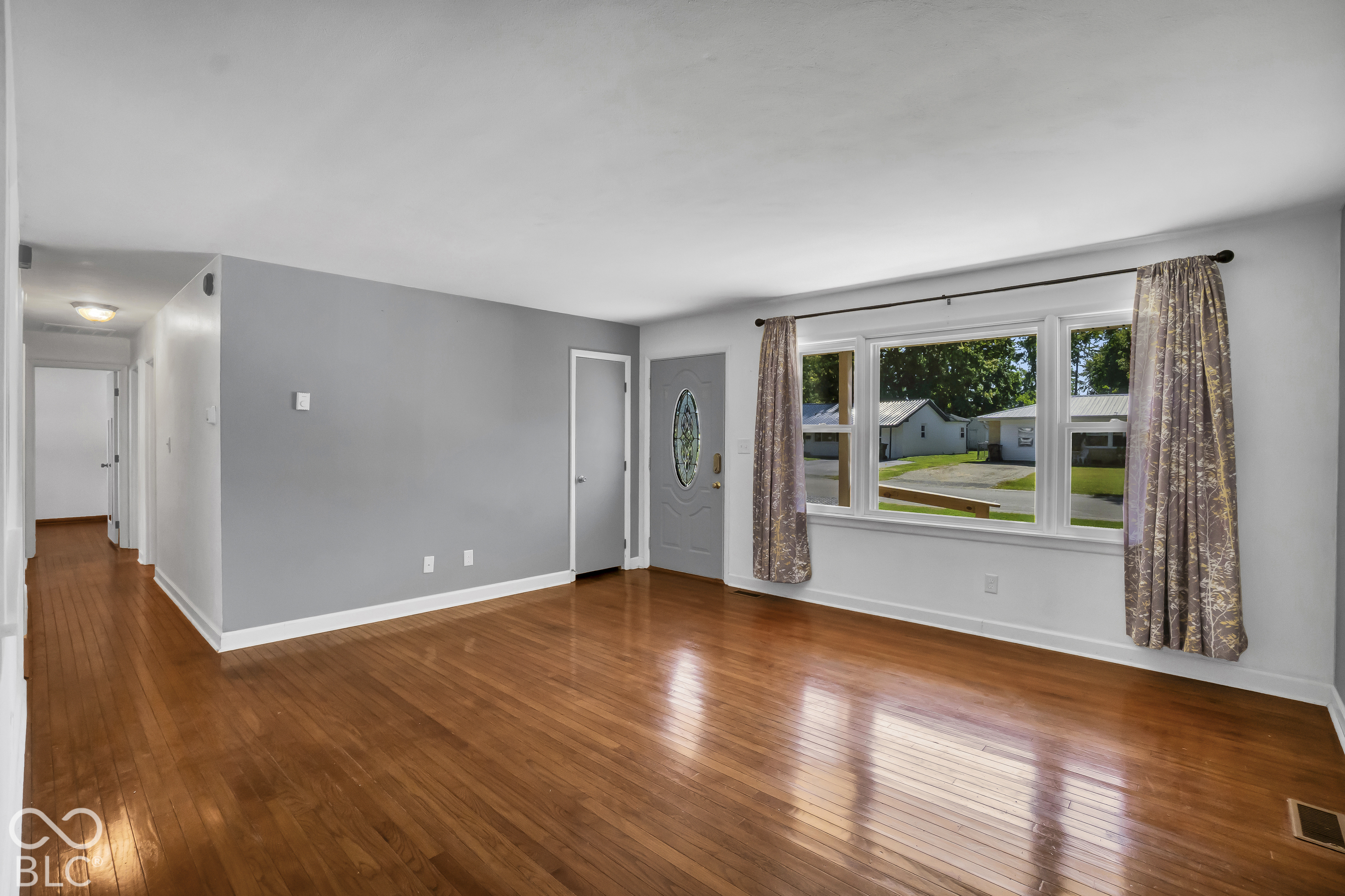 300 Shull Drive, North Vernon, IN, 47265 photo 4 of 31