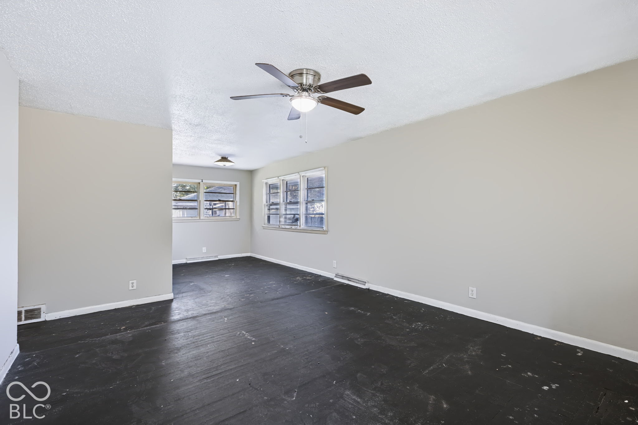7665 E 52nd Street, Indianapolis, IN, 46226 photo 4 of 17