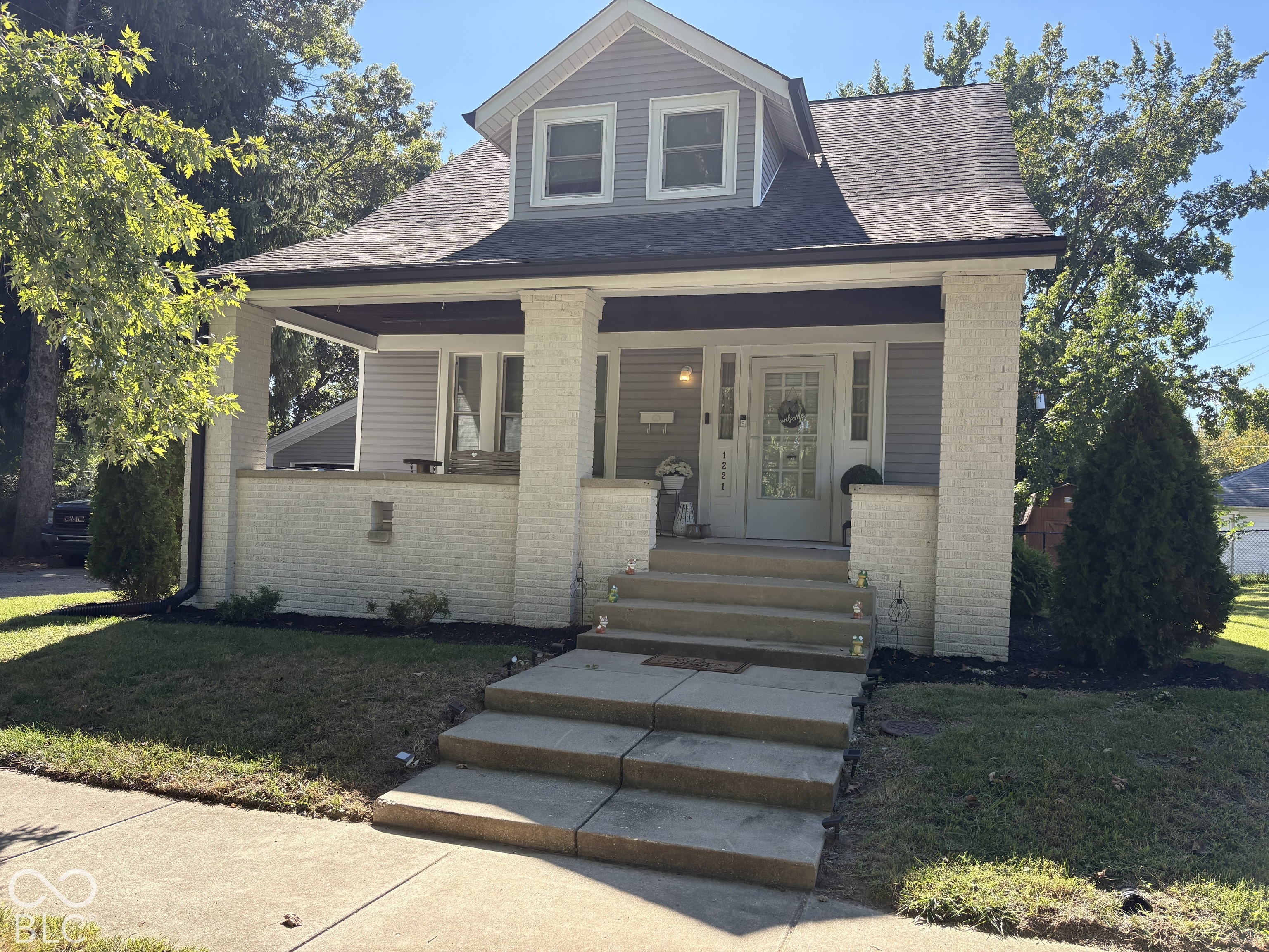 1221 E Edwards Avenue, Indianapolis, IN, 46227 photo 4 of 32