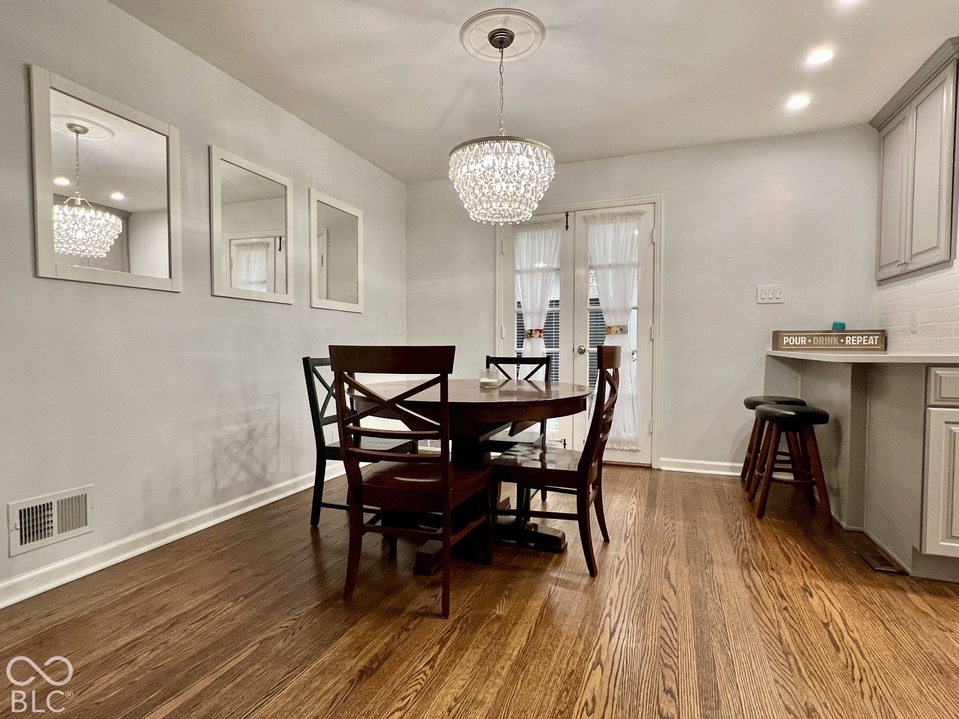 1156 E 56th Street, Indianapolis, IN, 46220 photo 4 of 11