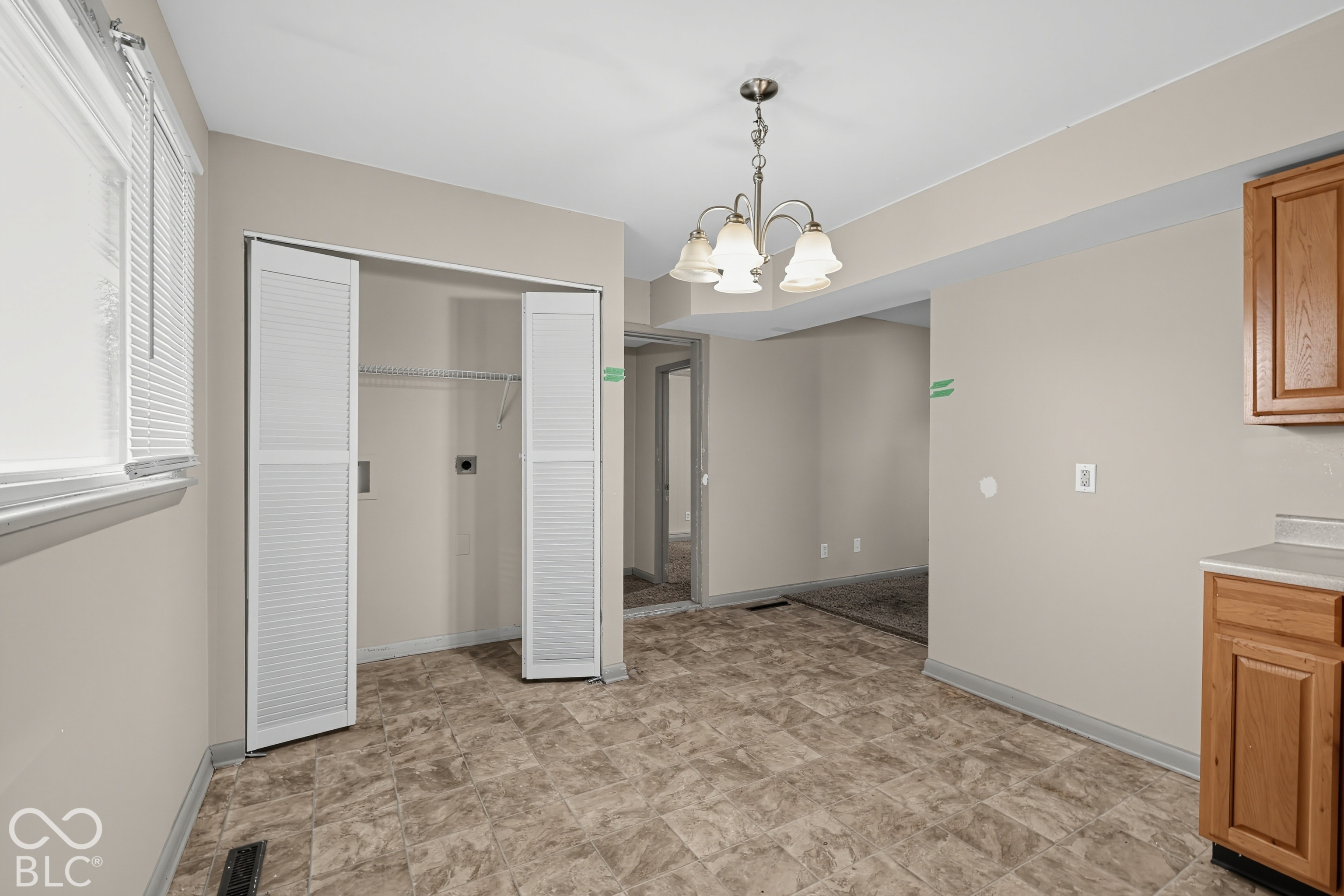 6148 Roselawn Drive, Indianapolis, IN, 46226 photo 4 of 11