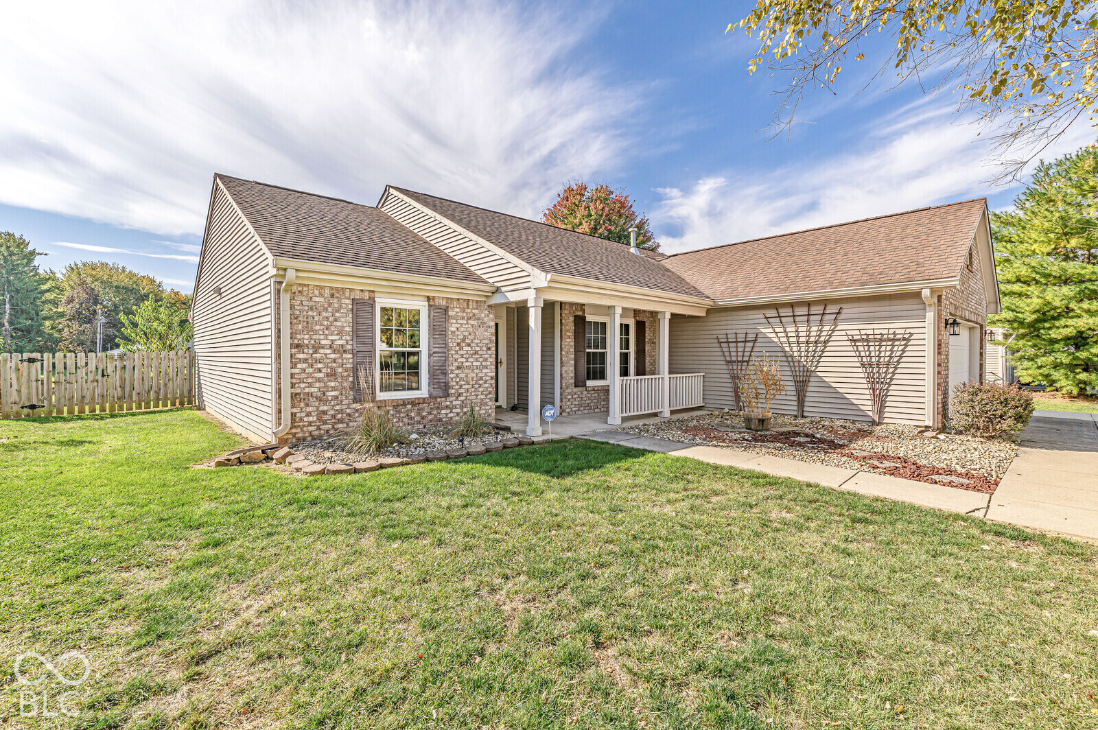 7203 Oakview Drive, Avon, IN, 46123 photo 4 of 44