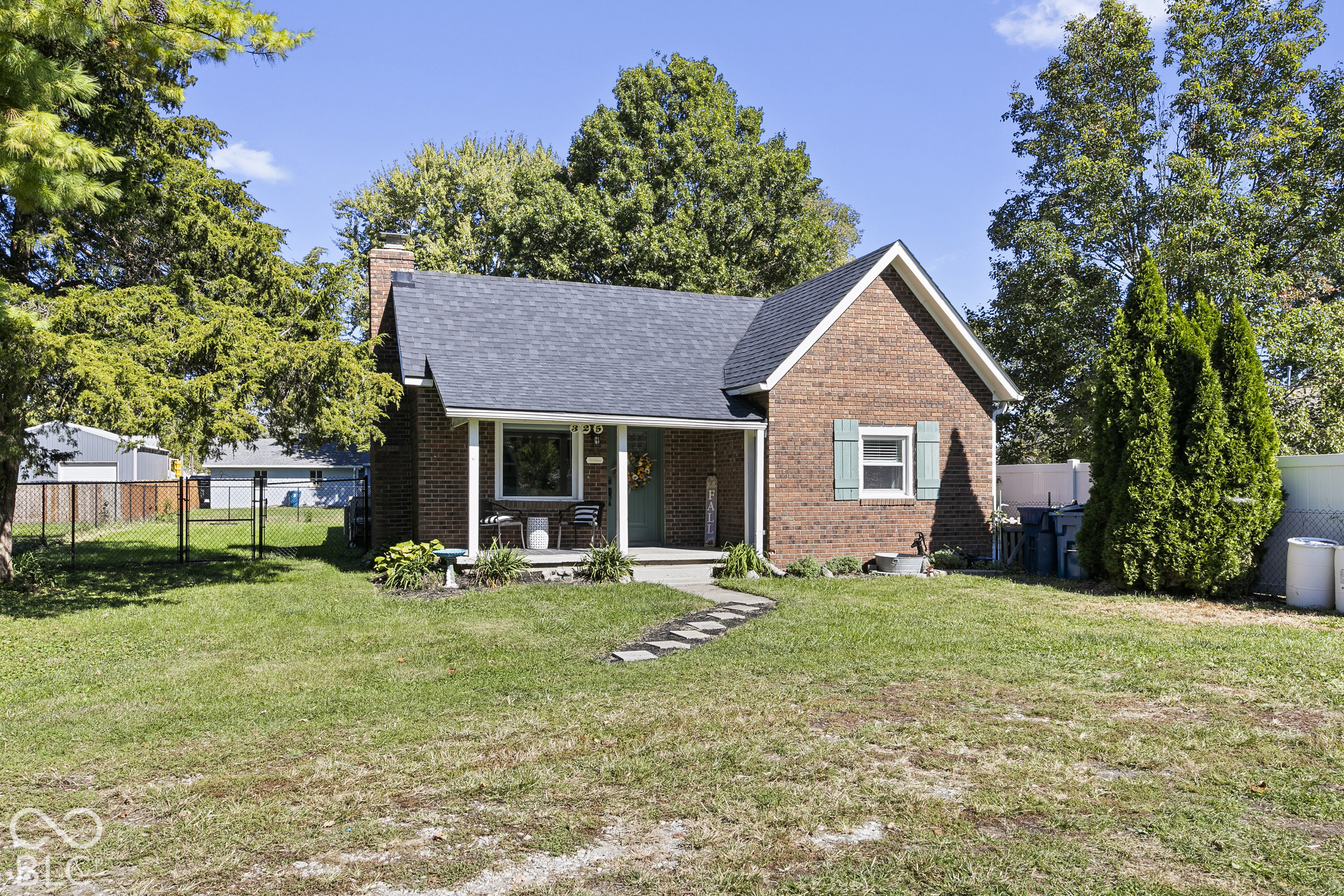 325 Walton Street, Atlanta, IN, 46031 photo 4 of 39