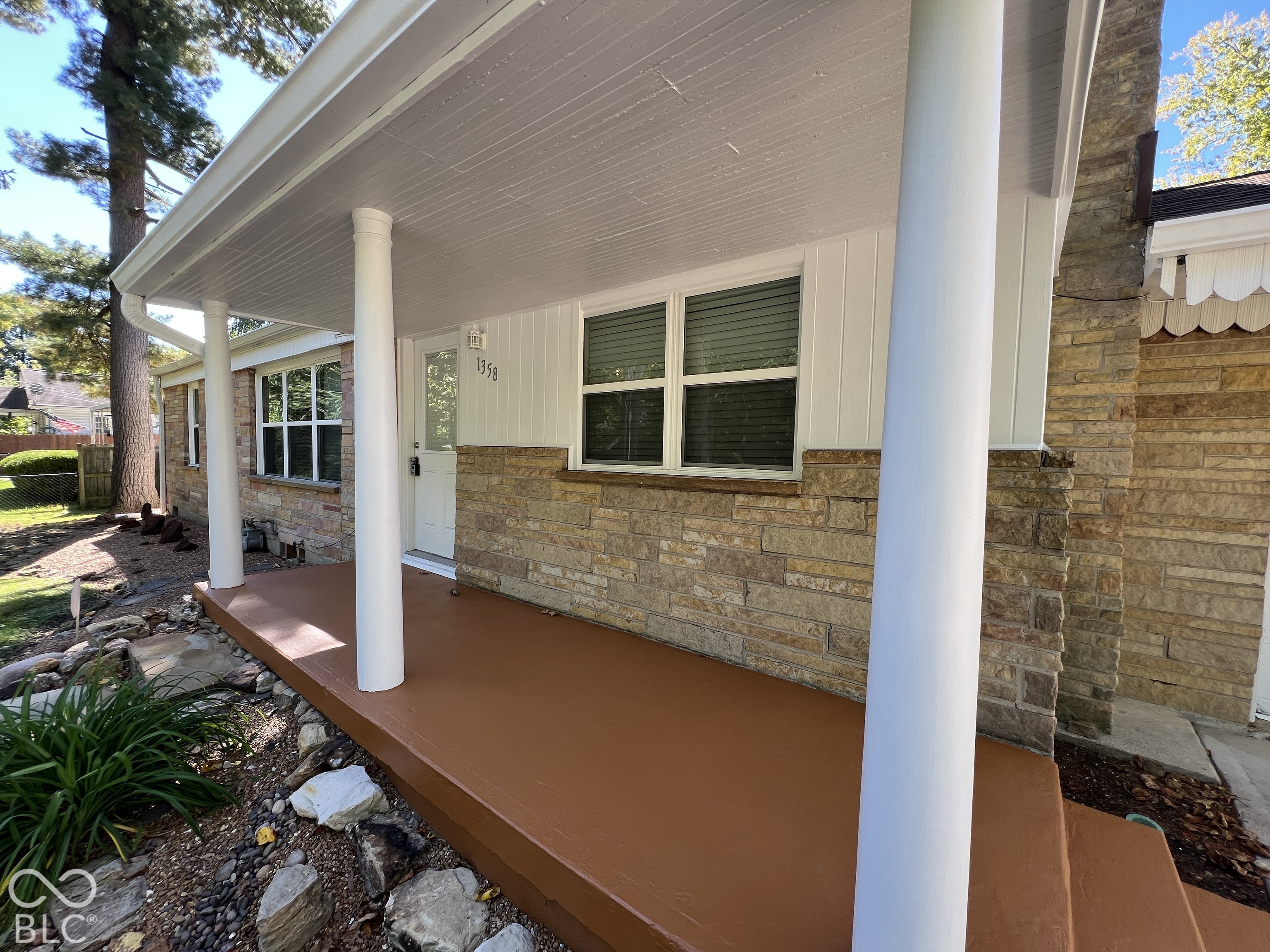 1358 N Ridgeview Drive, Indianapolis, IN, 46219 photo 4 of 50
