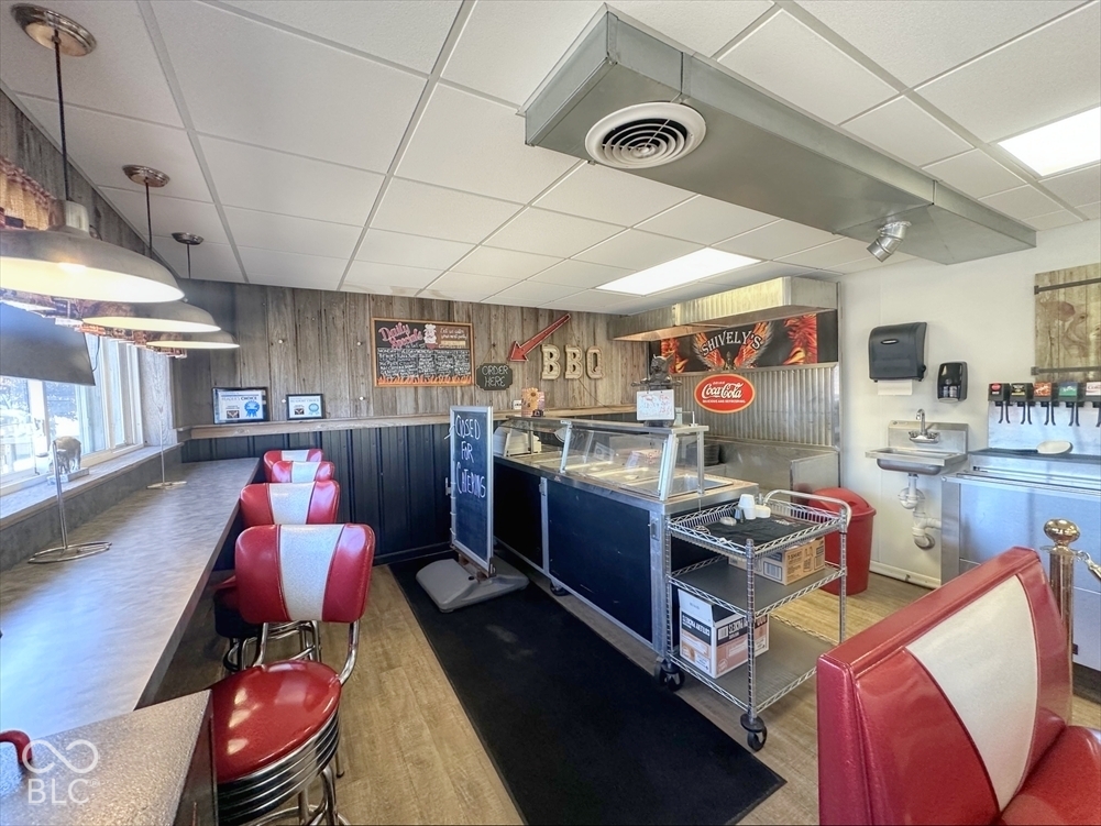 87 S 6th Street, Logansport, IN, 46947 photo 4 of 20