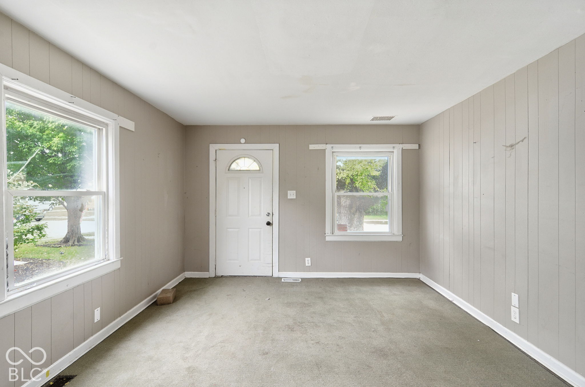 309 N 16th Avenue, Beech Grove, IN, 46107 photo 4 of 18