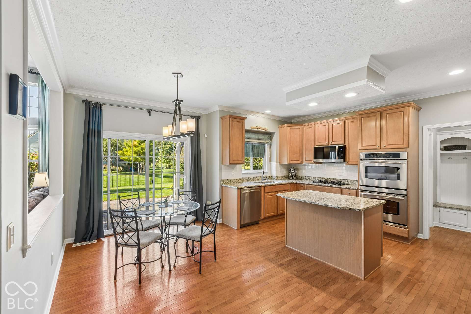 12472 Cirrus Drive, Fishers, IN, 46037 photo 4 of 47