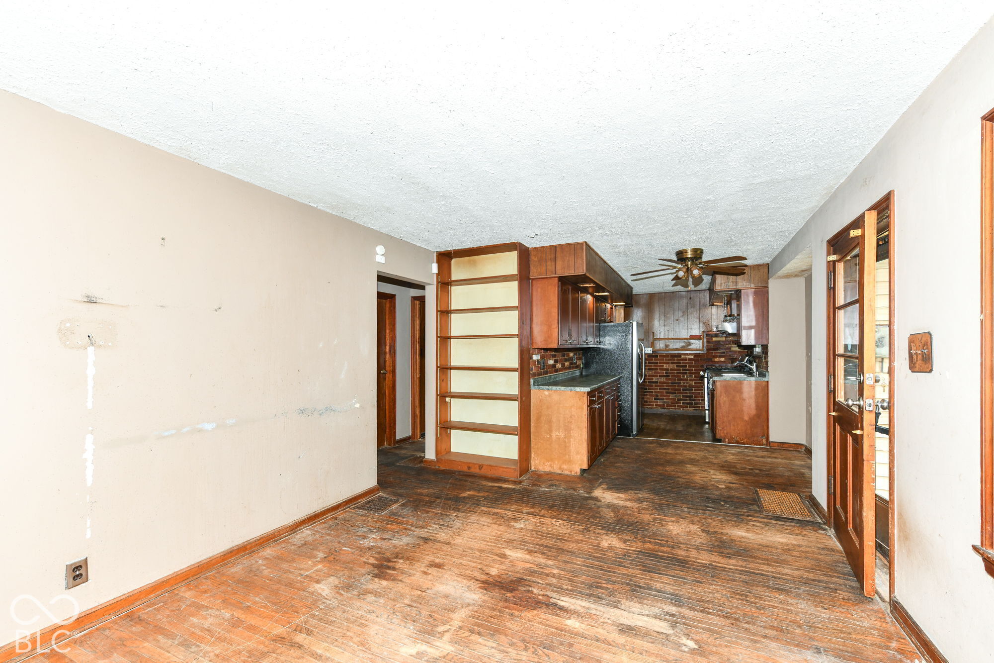 1917 N Riley Avenue, Indianapolis, IN, 46218 photo 4 of 21