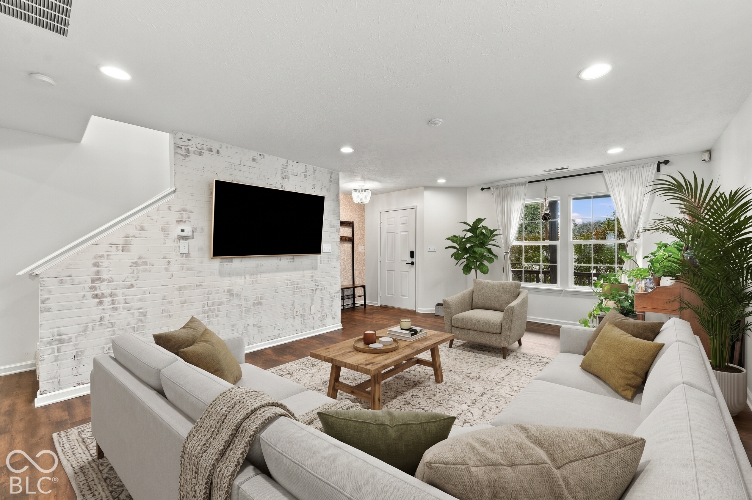 115 Cove, Fortville, IN, 46040 photo 4 of 54