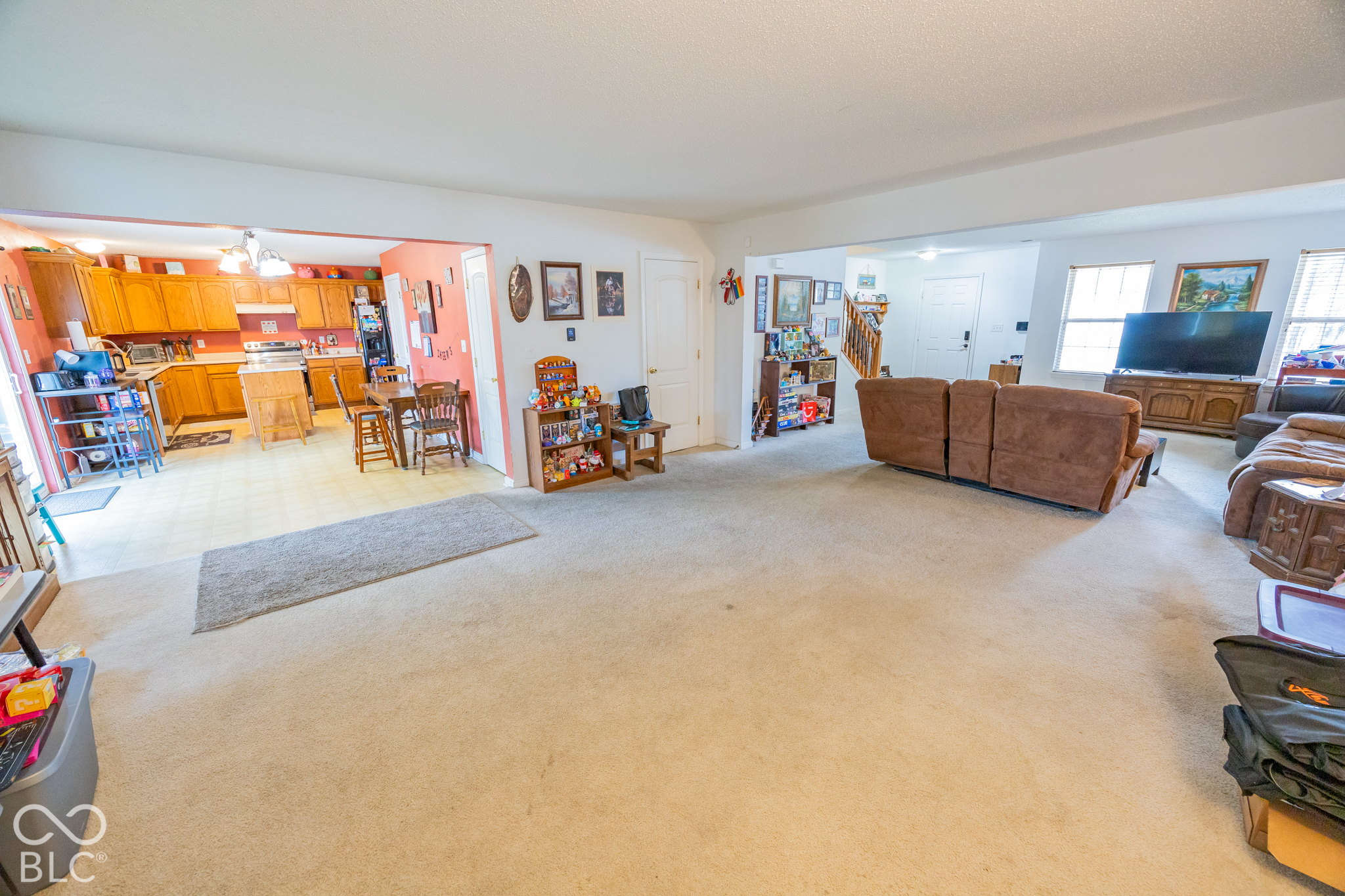 608 Rocky Meadow Drive, Greenwood, IN, 46143 photo 4 of 33