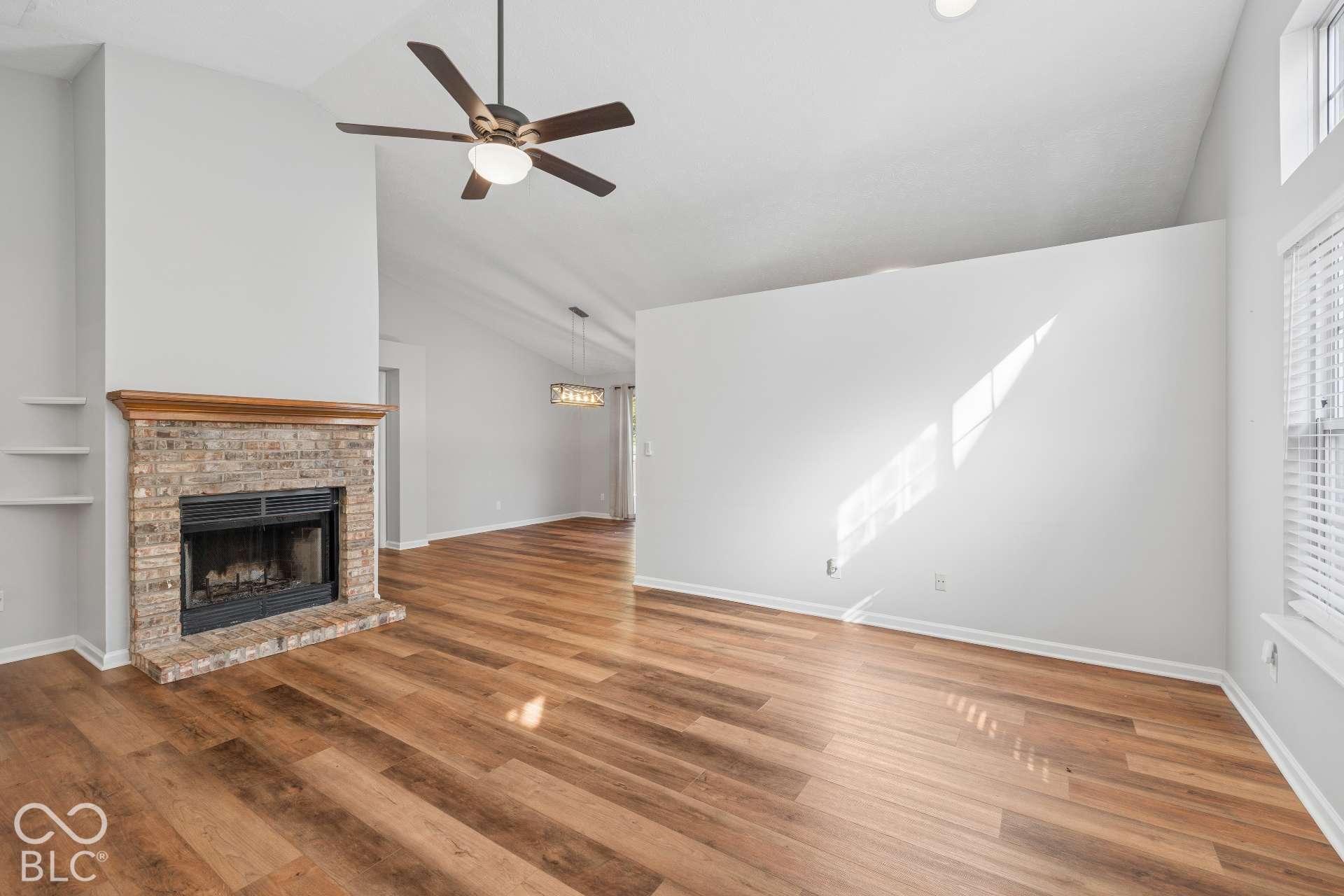 11076 Oakridge Drive, Fishers, IN, 46038 photo 4 of 41