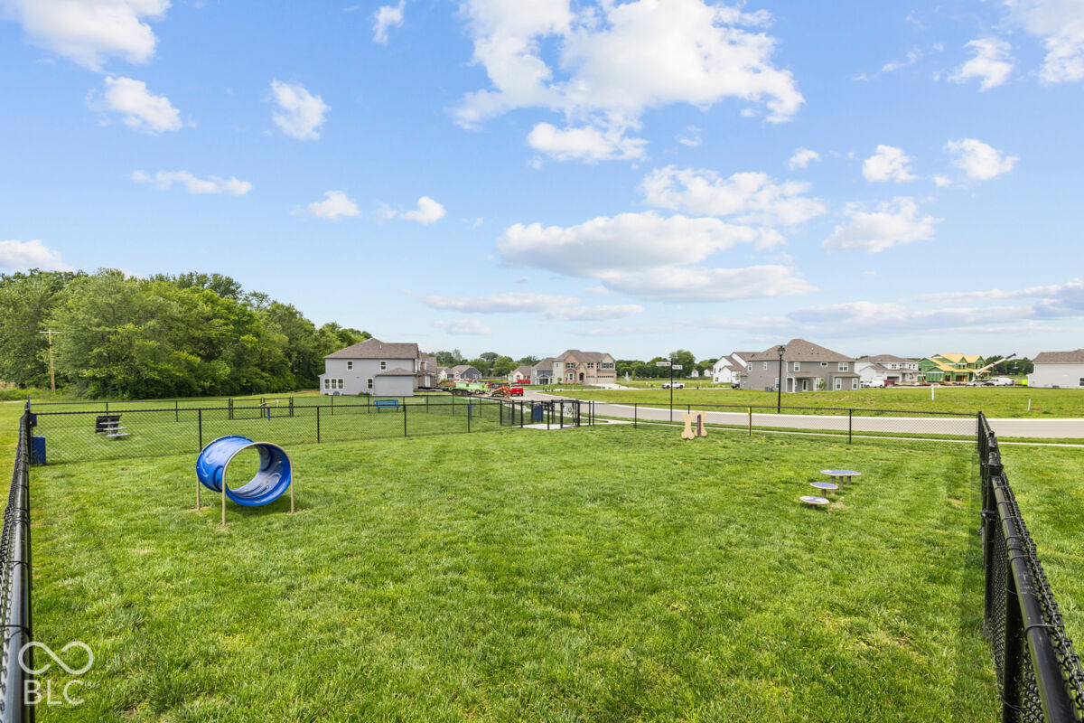 1095 Sweetland Lane, Greenwood, IN, 46143 photo 4 of 7