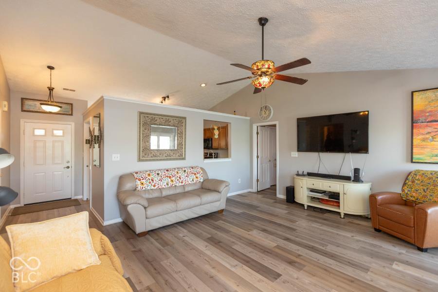 552 Nicole Boulevard, Avon, IN, 46123 photo 4 of 17