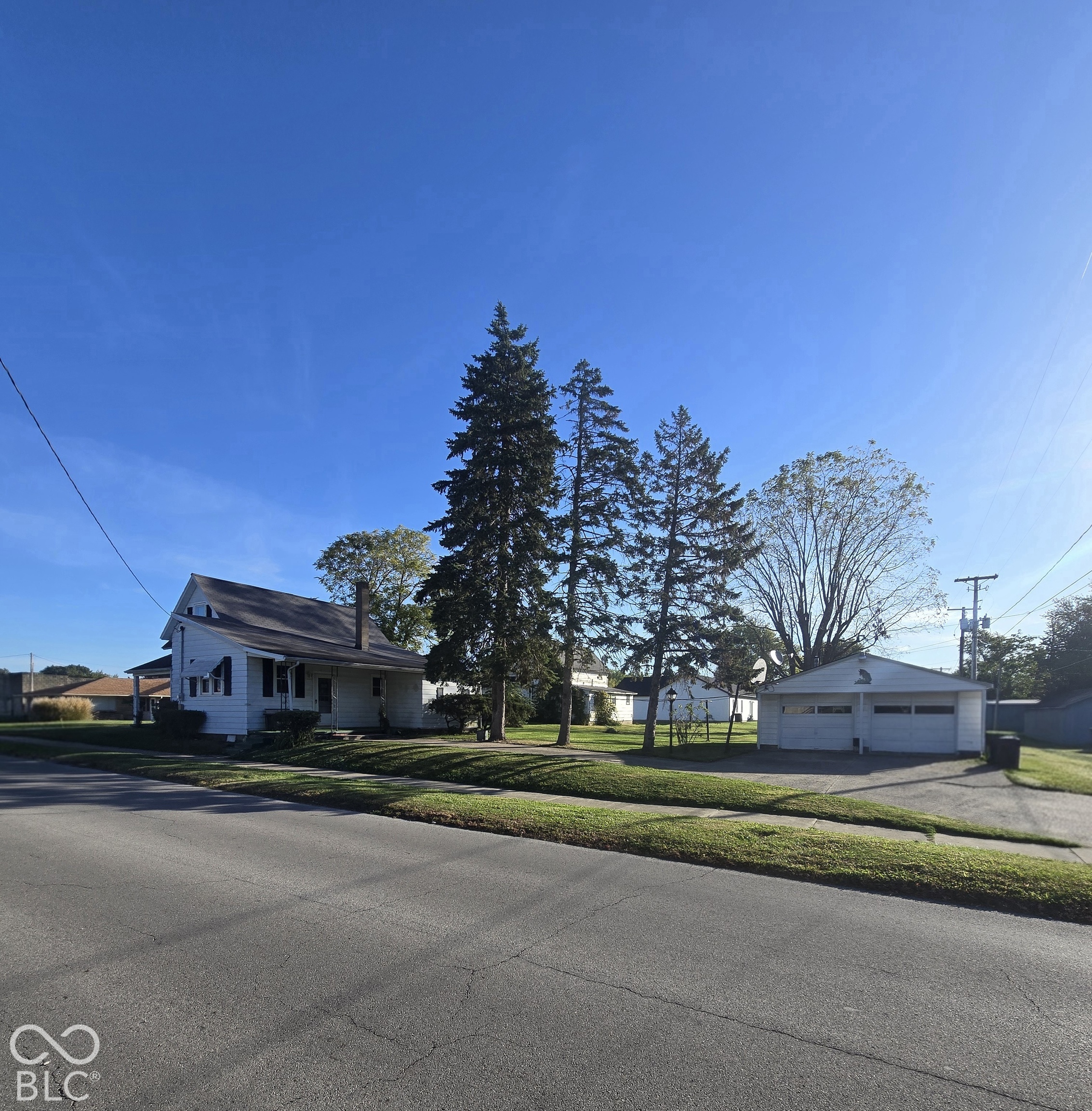 1901 N E Street, Elwood, IN, 46036 photo 4 of 26
