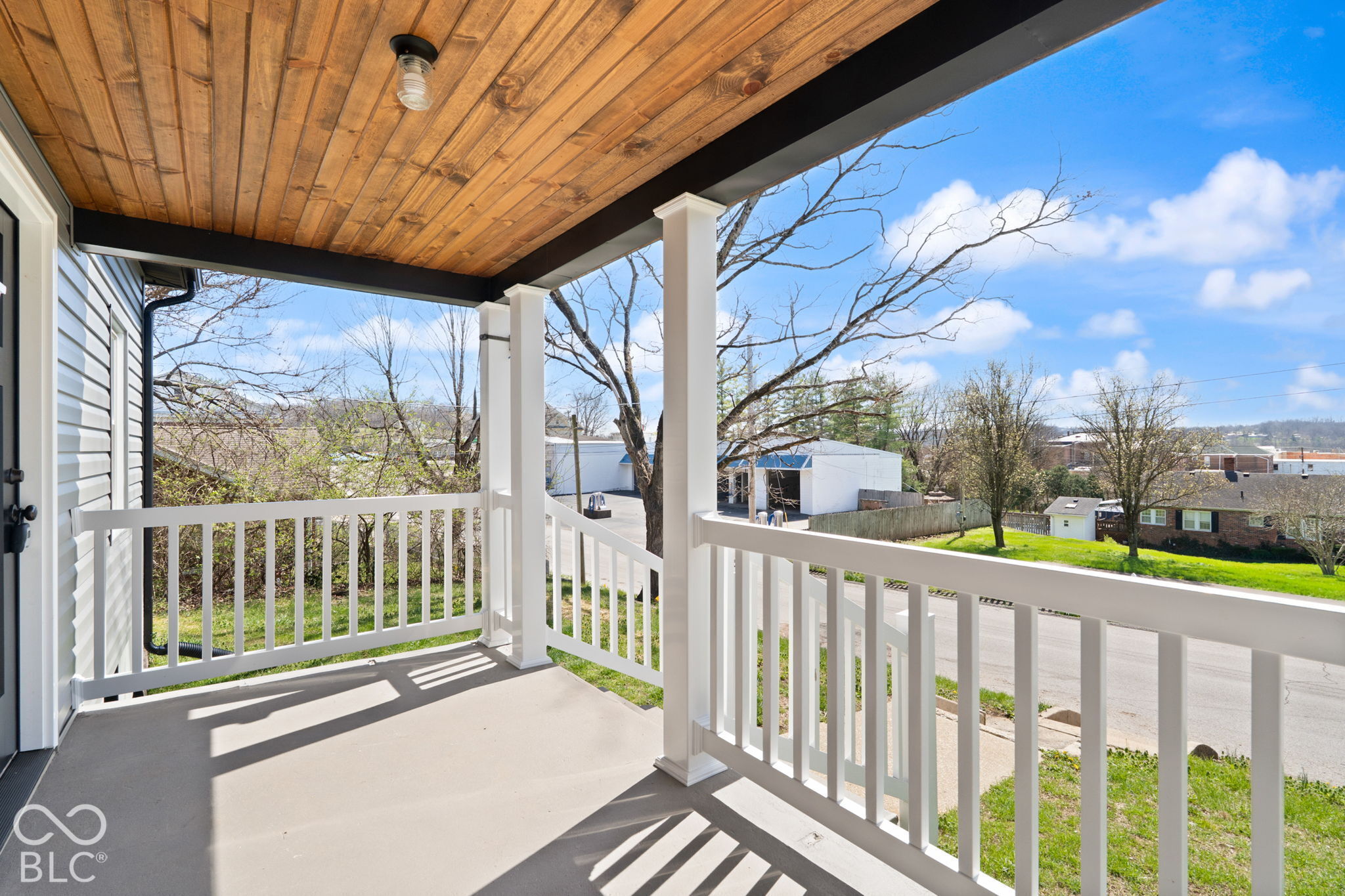 118 W Thornton Street, Paoli, IN, 47454 photo 4 of 53