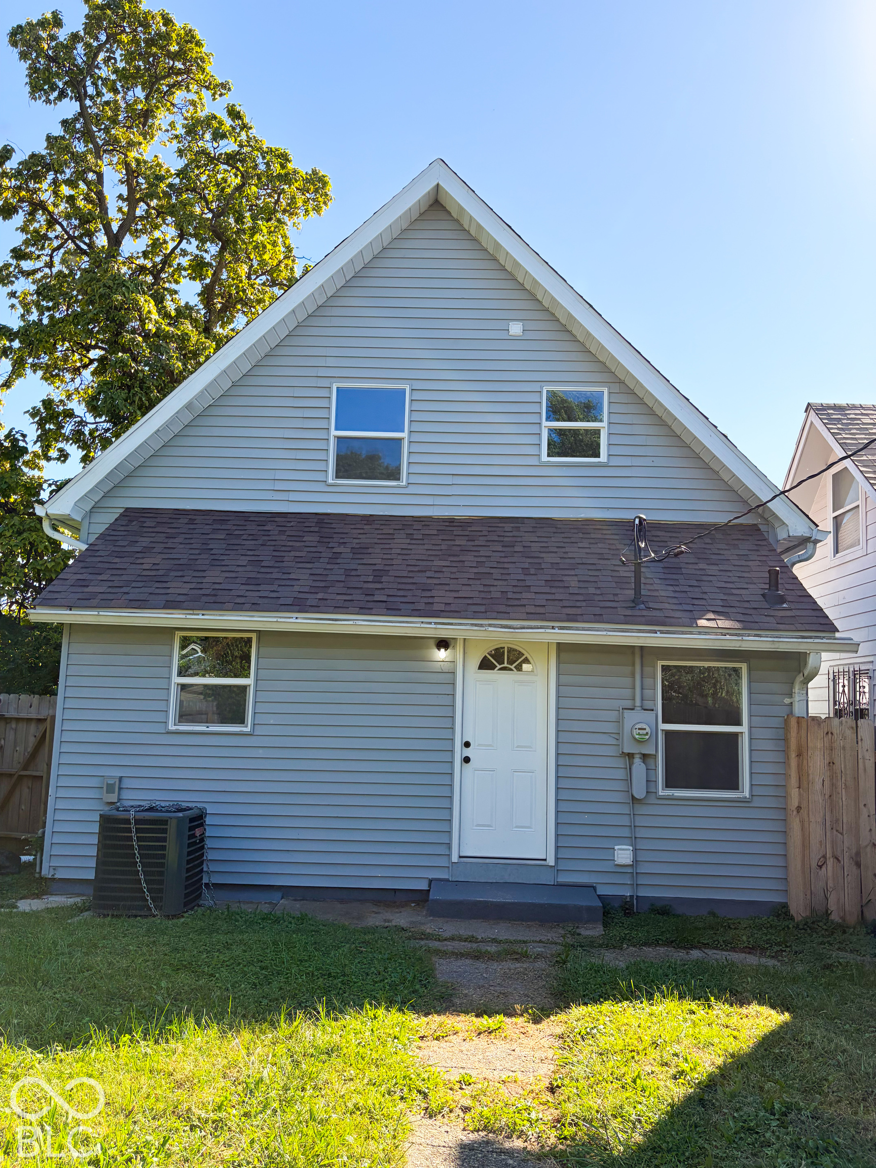 1058 W 29th Street, Indianapolis, IN, 46208 photo 4 of 19