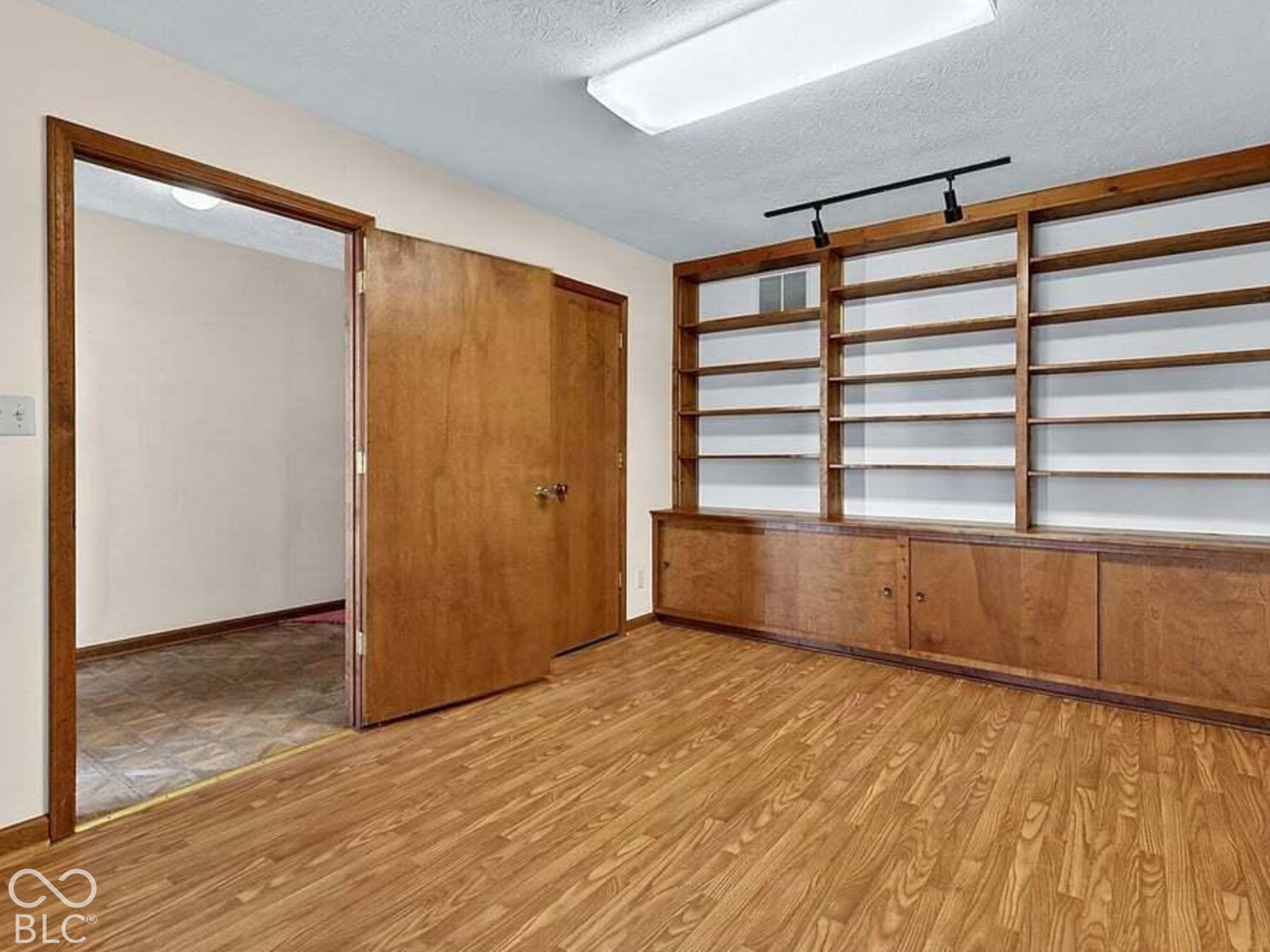 302 N Madison Street, Knightstown, IN, 46148 photo 4 of 21