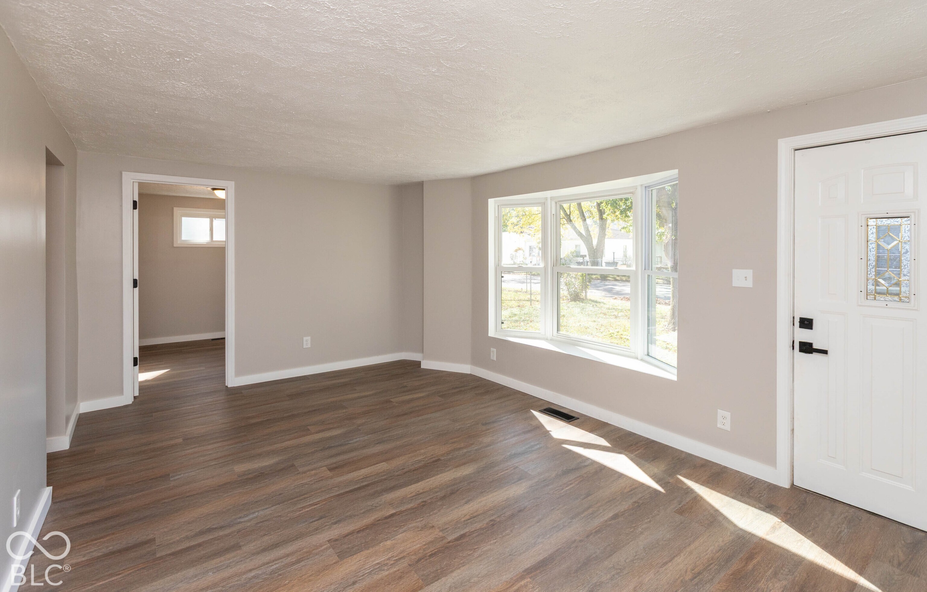 726 Emerson Drive, Seymour, IN, 47274 photo 4 of 24