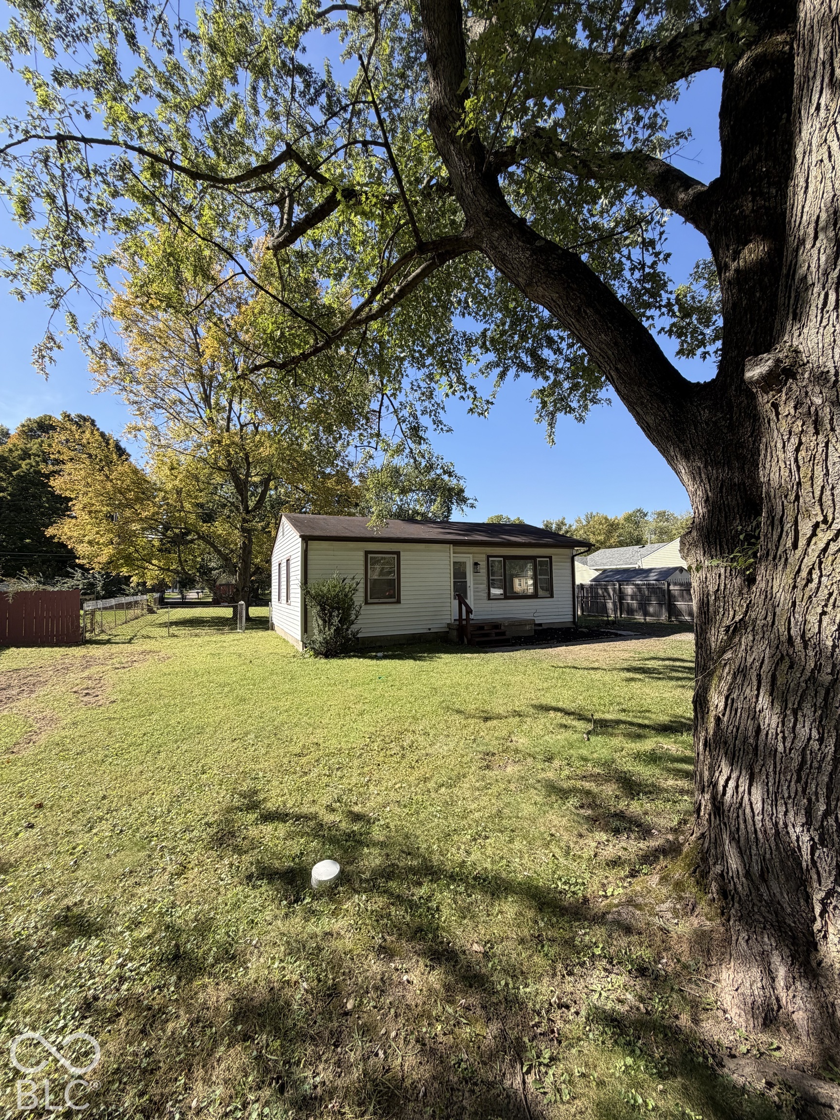 2009 Manger Lane, Anderson, IN, 46011 photo 4 of 27