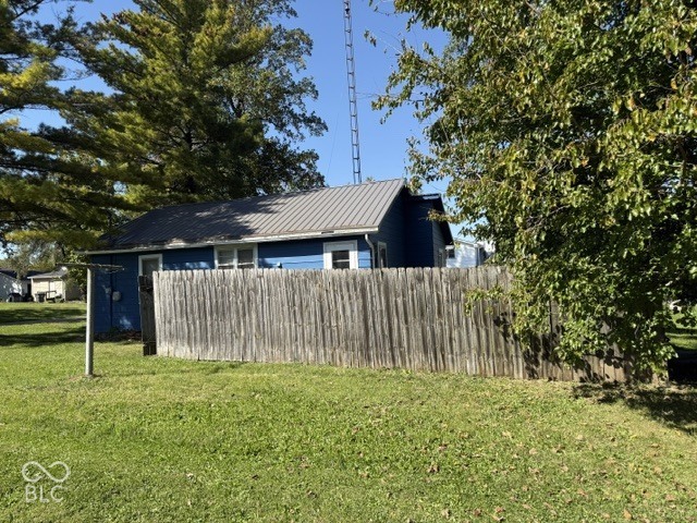 326 E High Street, Dunkirk, IN, 47336 photo 4 of 21