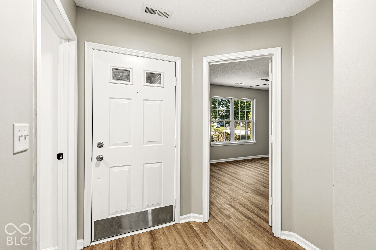 5517 Wood Hollow Drive, Indianapolis, IN, 46239 photo 4 of 37