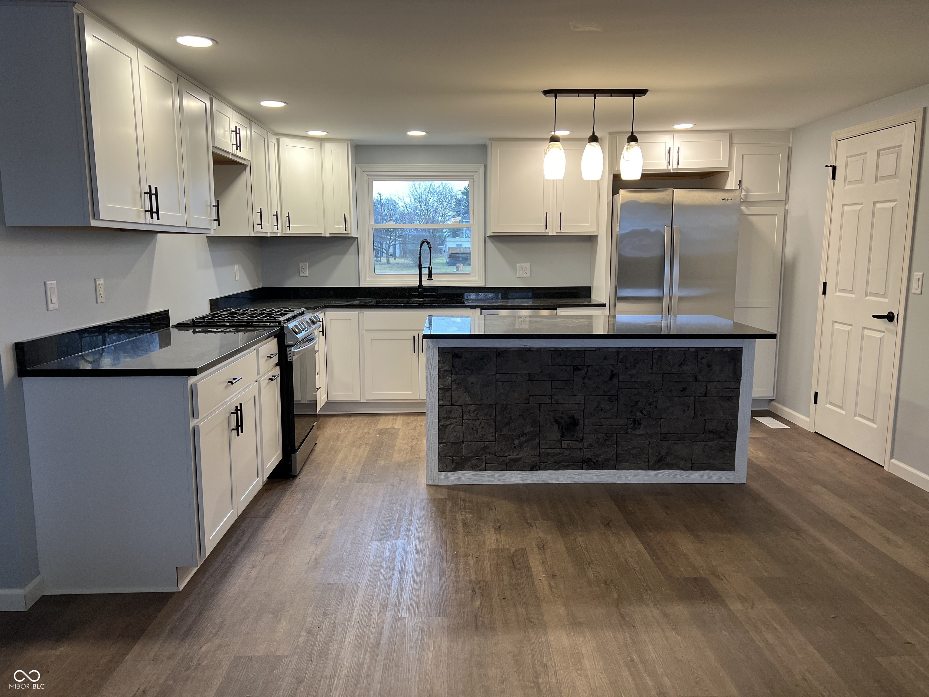 8634 S Vine Street, Straughn, IN, 47387 photo 4 of 13