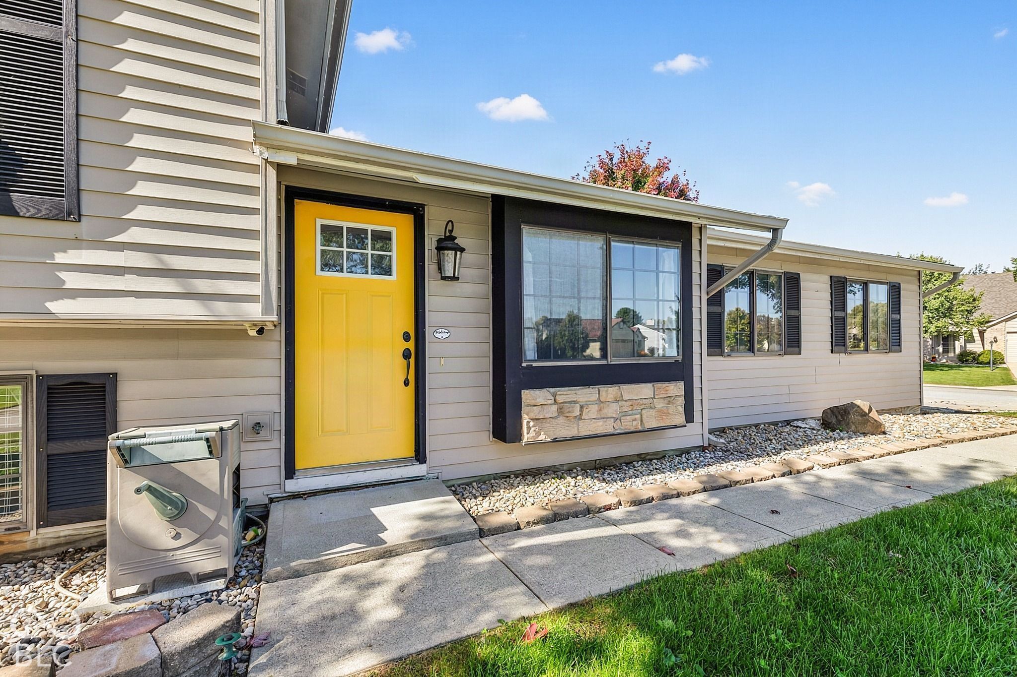 10803 Lupine Lane, Fort Wayne, IN, 46804 photo 4 of 75