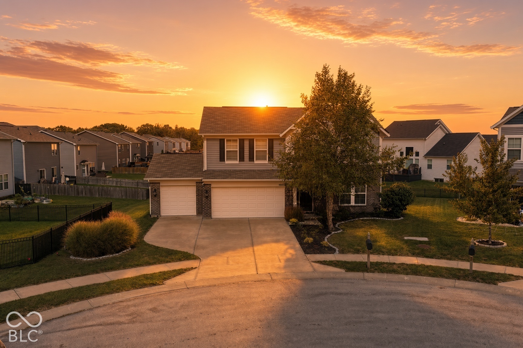 9802 Violet Circle, Indianapolis, IN, 46239 photo 4 of 80