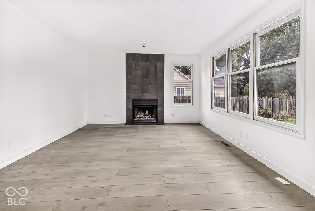6743 Bluffgrove Drive, Indianapolis, IN, 46278 photo 4 of 35