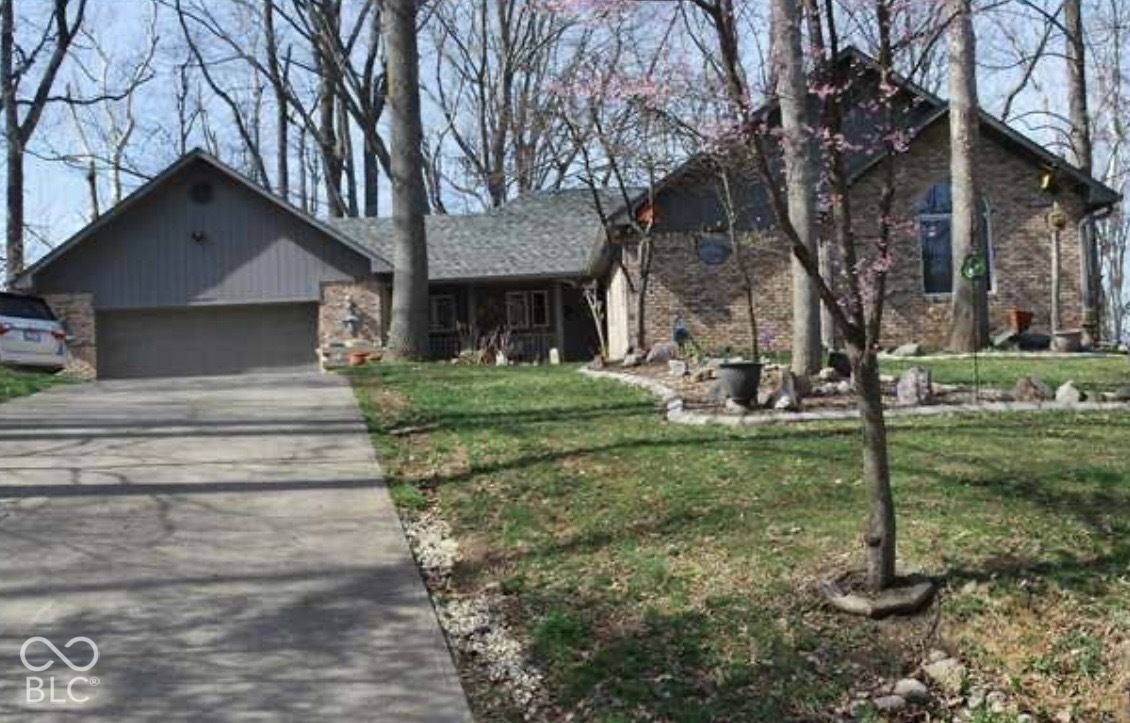 2877 Fox Lake Drive, Martinsville, IN, 46151 photo 4 of 35