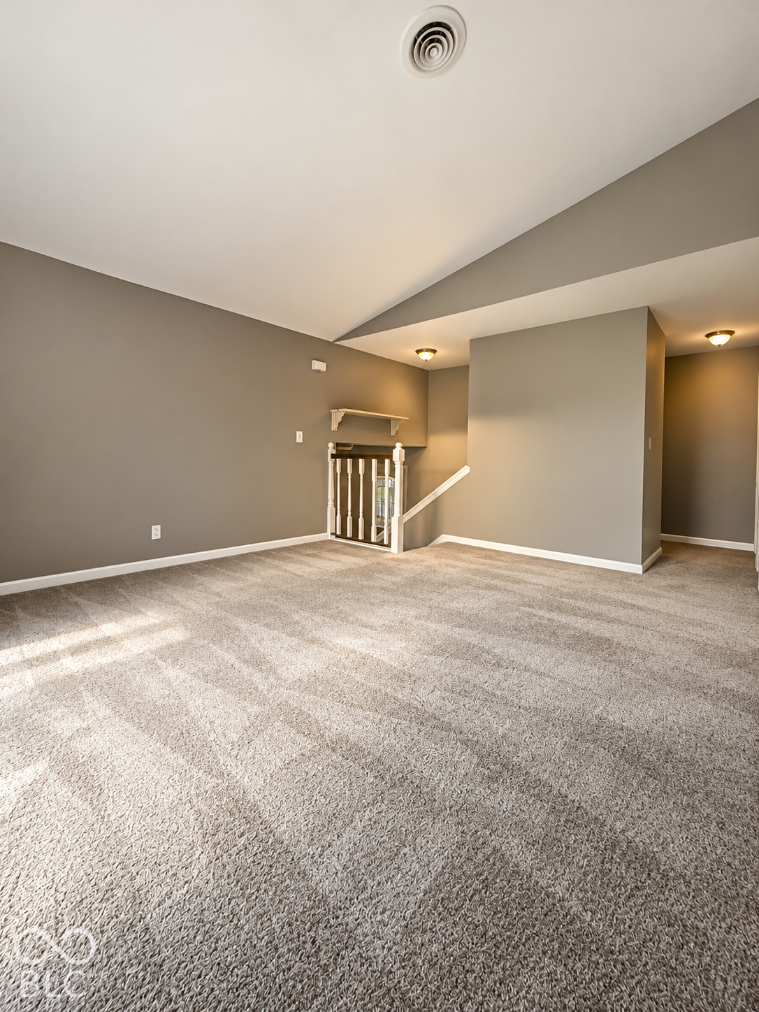 326 Glenbrook Drive, Seymour, IN, 47274 photo 4 of 9