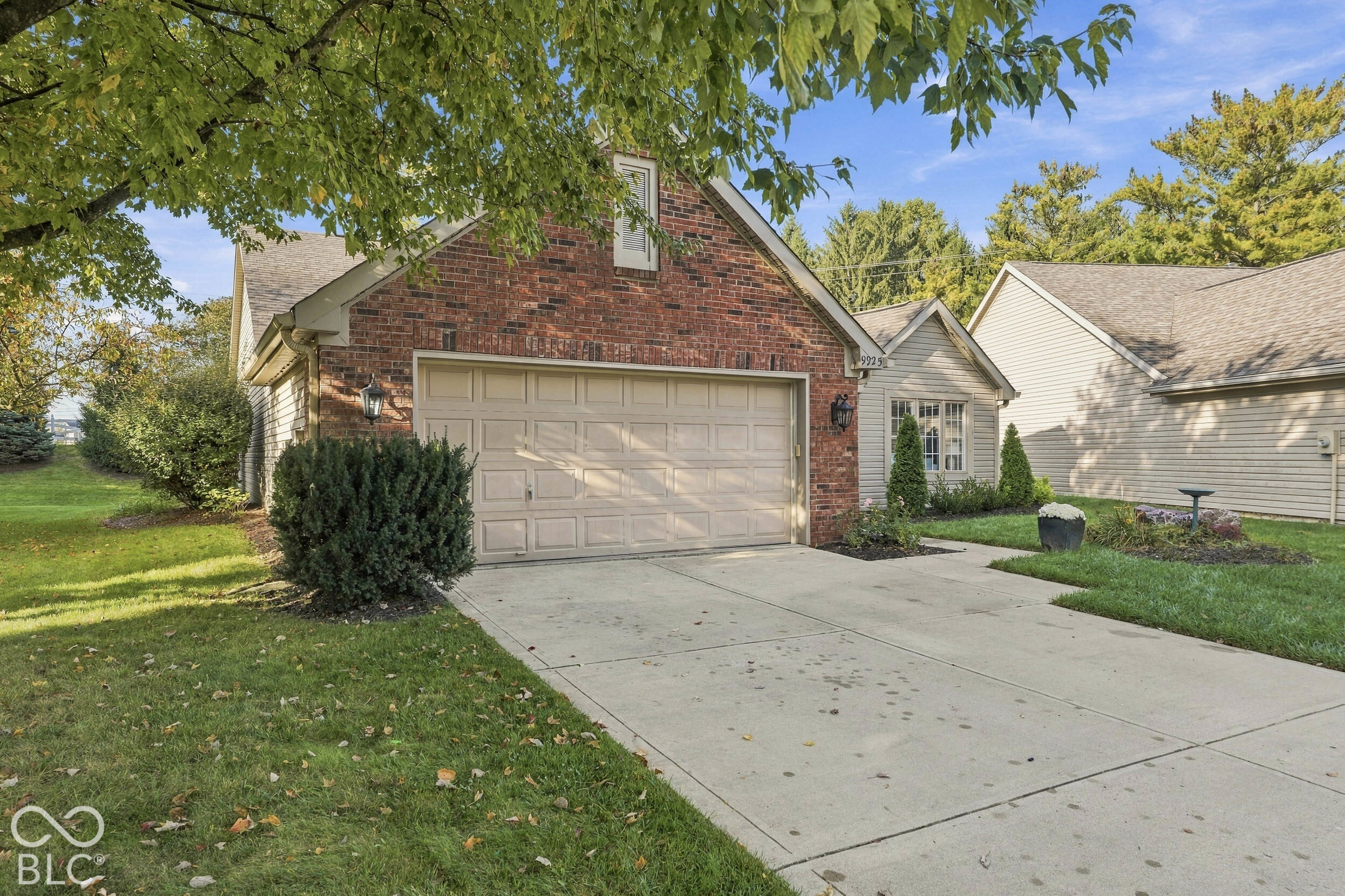 9925 Hamblin Court, Carmel, IN, 46280 photo 4 of 36