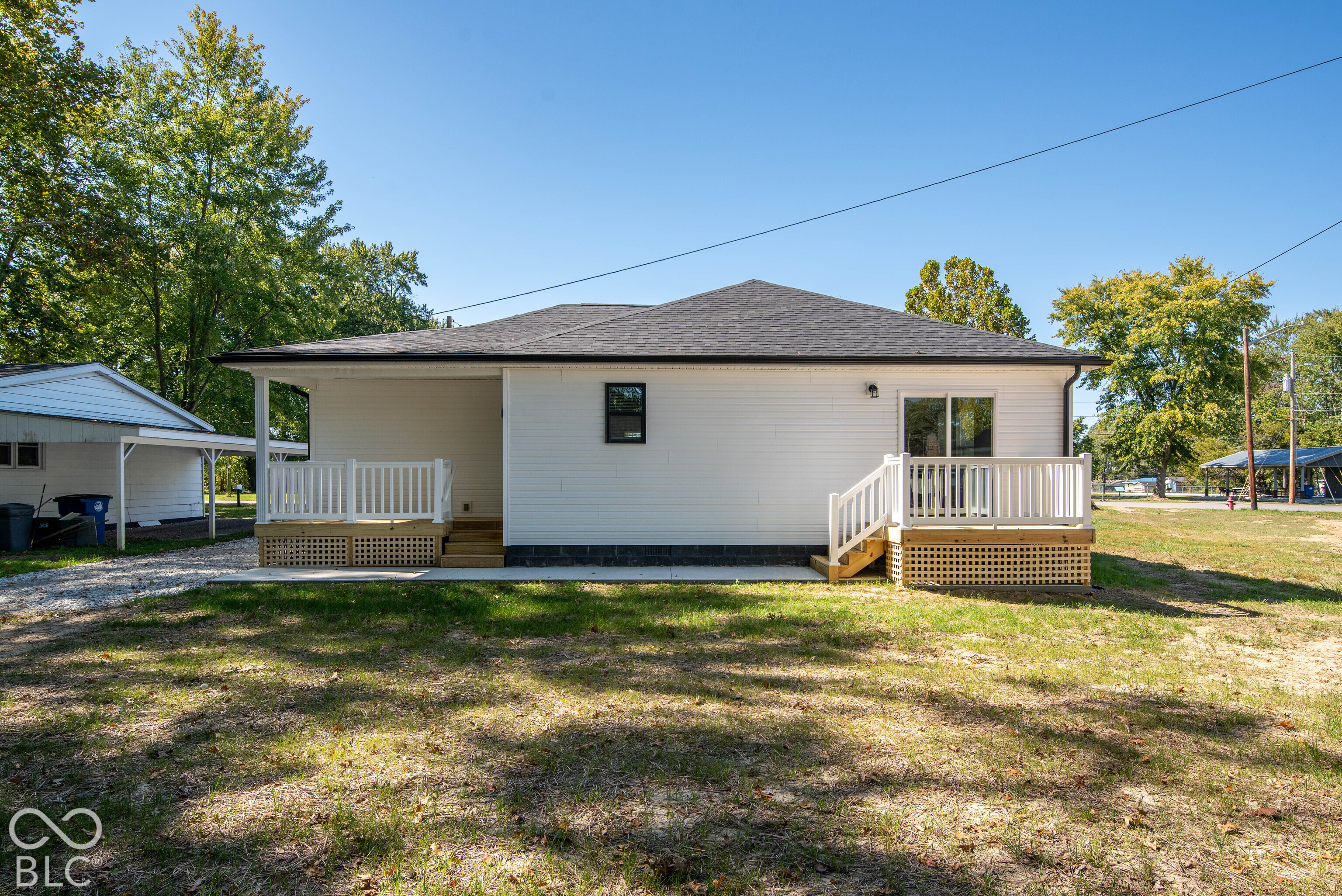 1309 W Gibson Street, Austin, IN, 47102 photo 4 of 33
